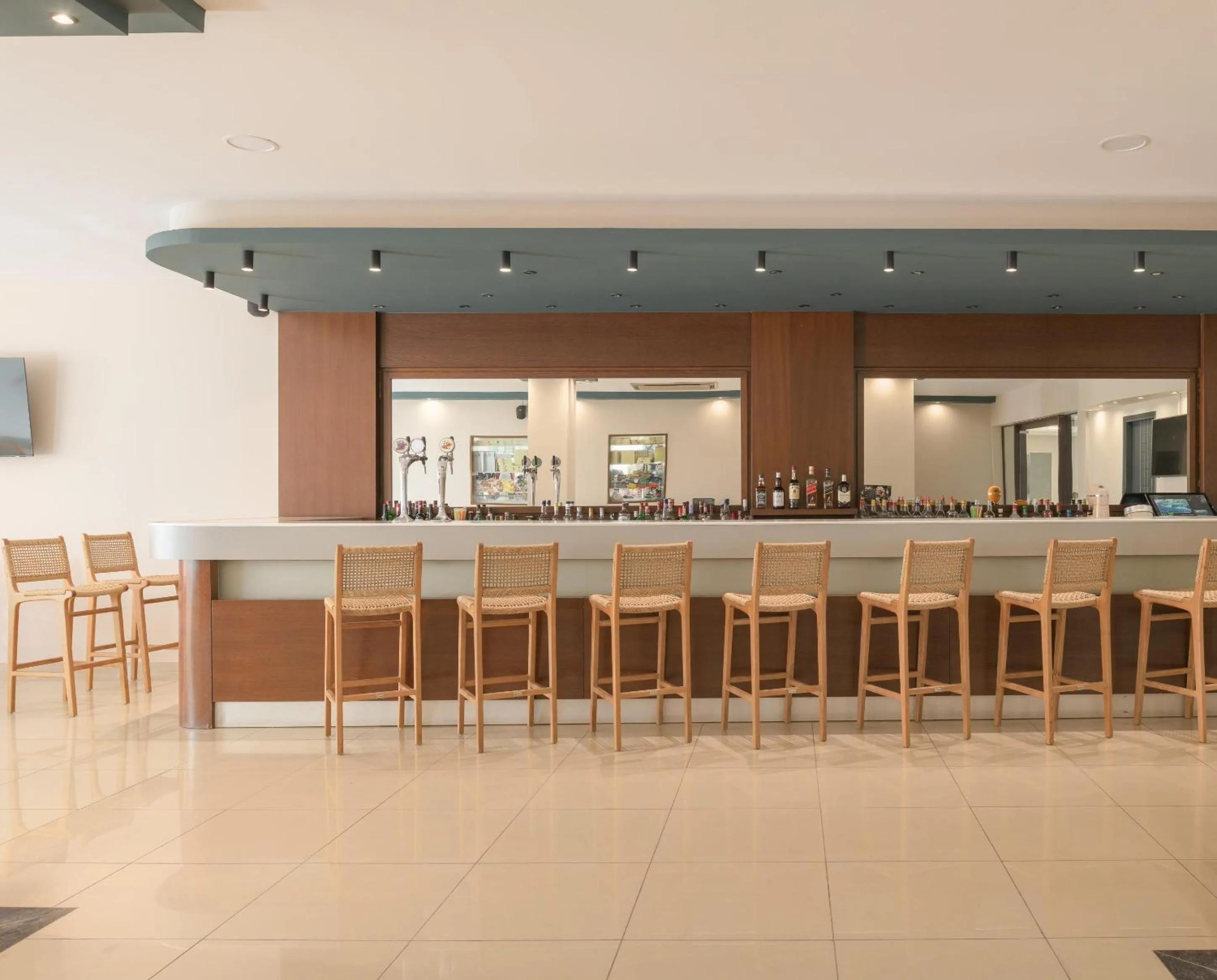 Lounge or bar in Sergios Hotel