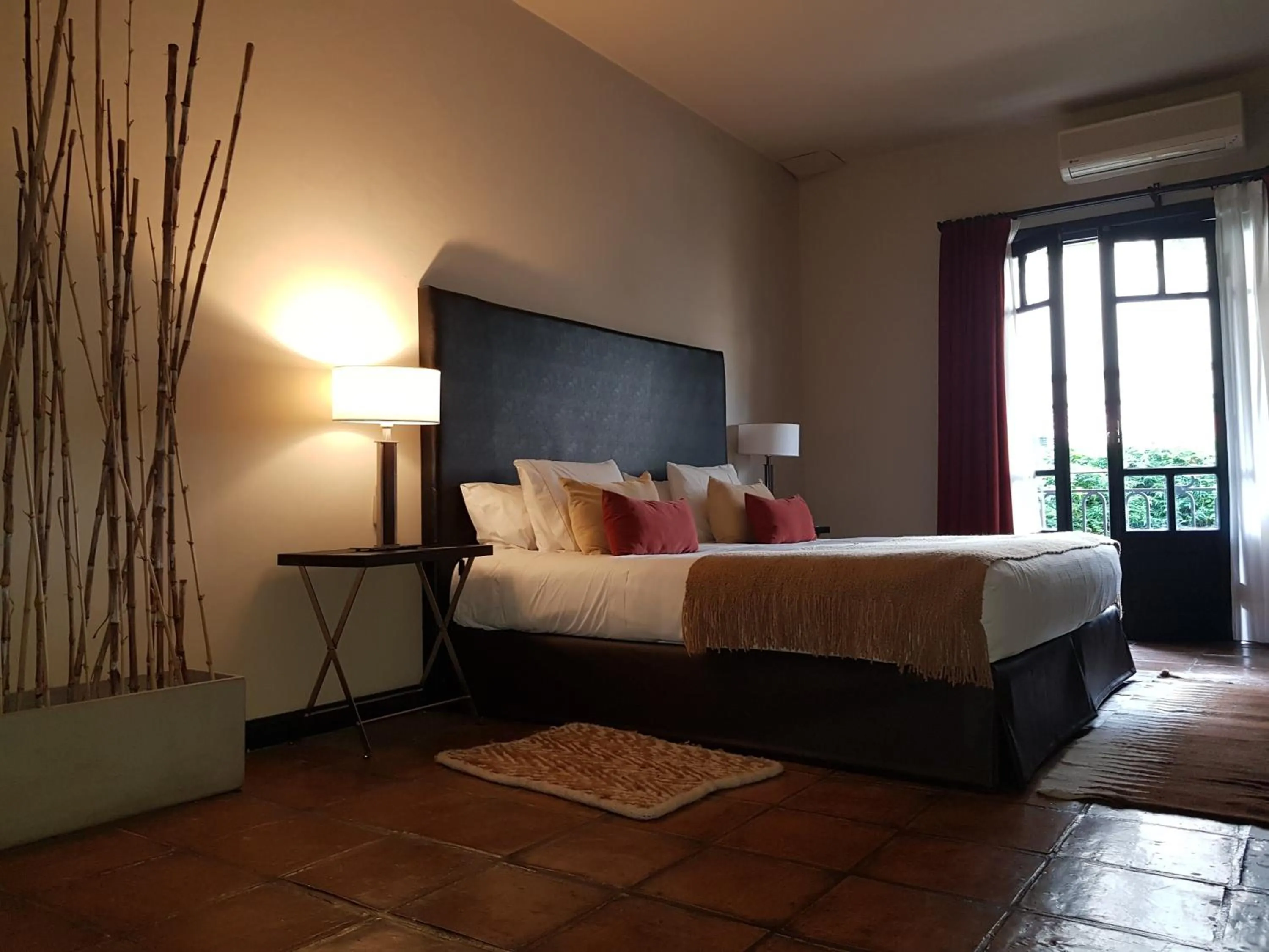 Bedroom, Bed in Legado Mitico Salta Hotel Boutique