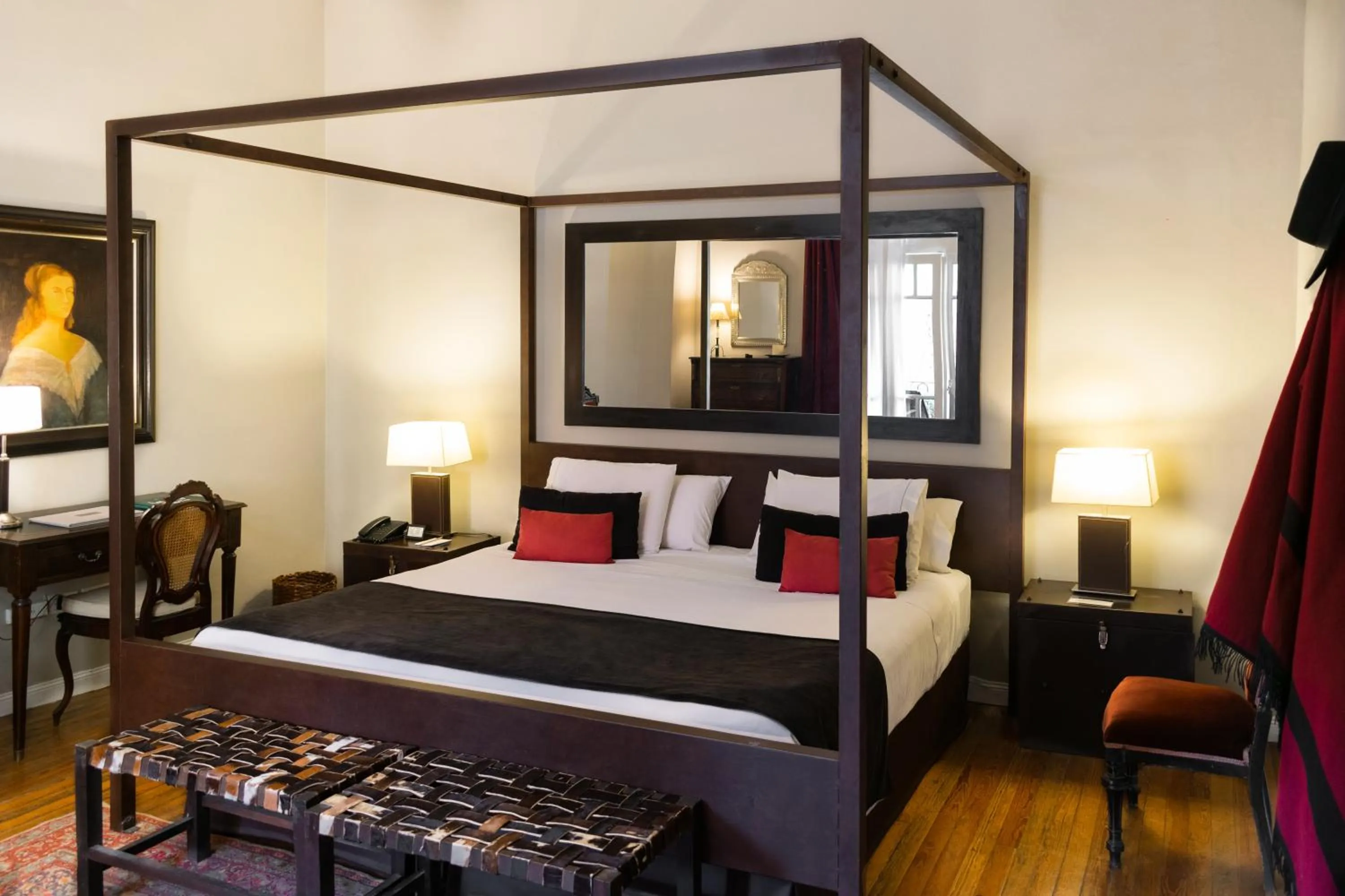 Bedroom, Bed in Legado Mitico Salta Hotel Boutique