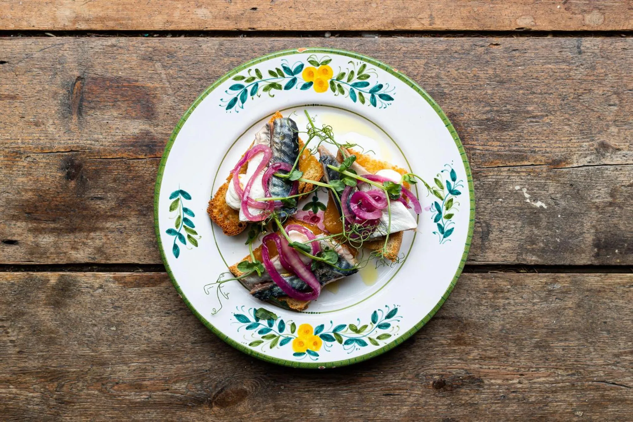 Food and drinks in Artist Residence Cornwall