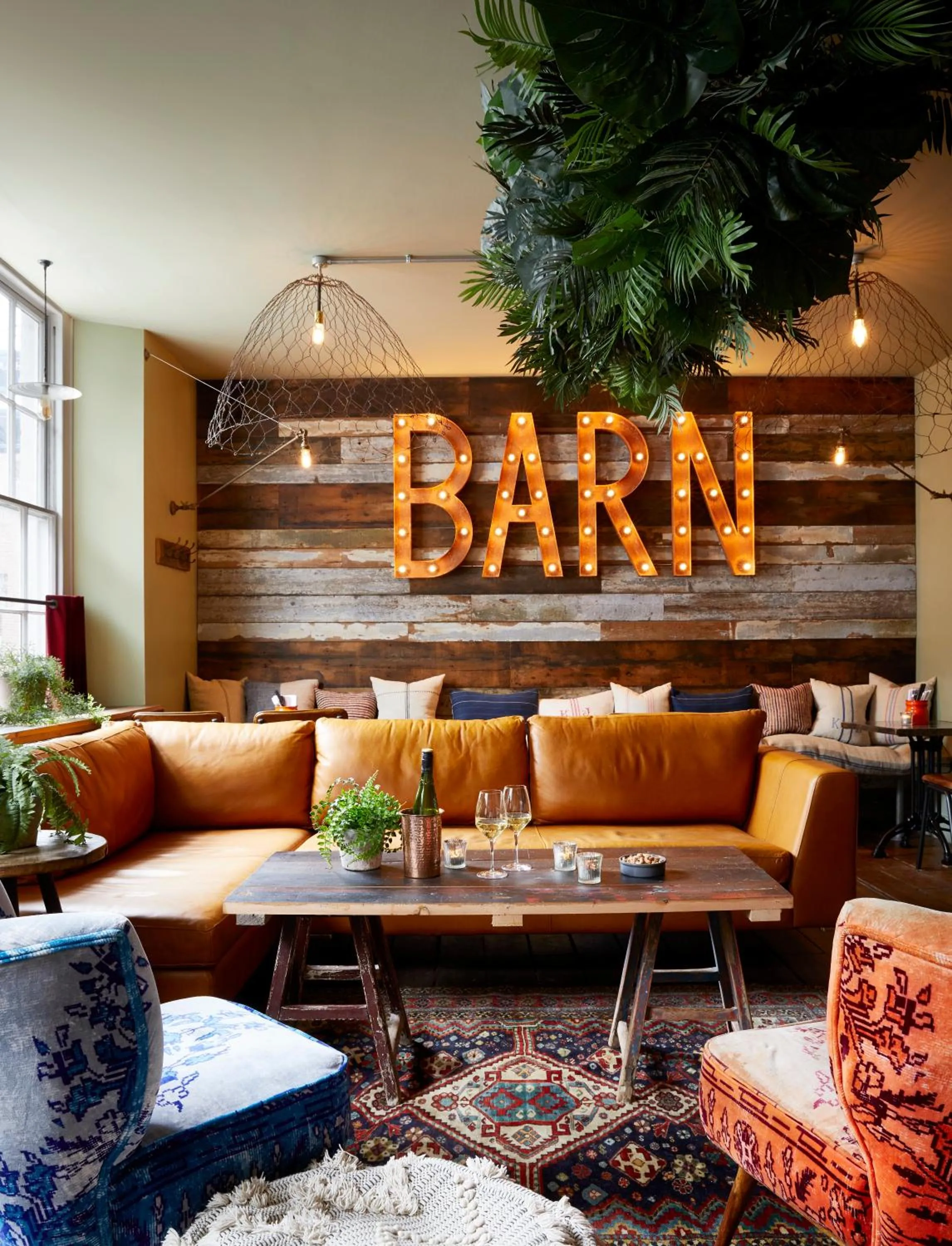 Restaurant/places to eat in Artist Residence Cornwall