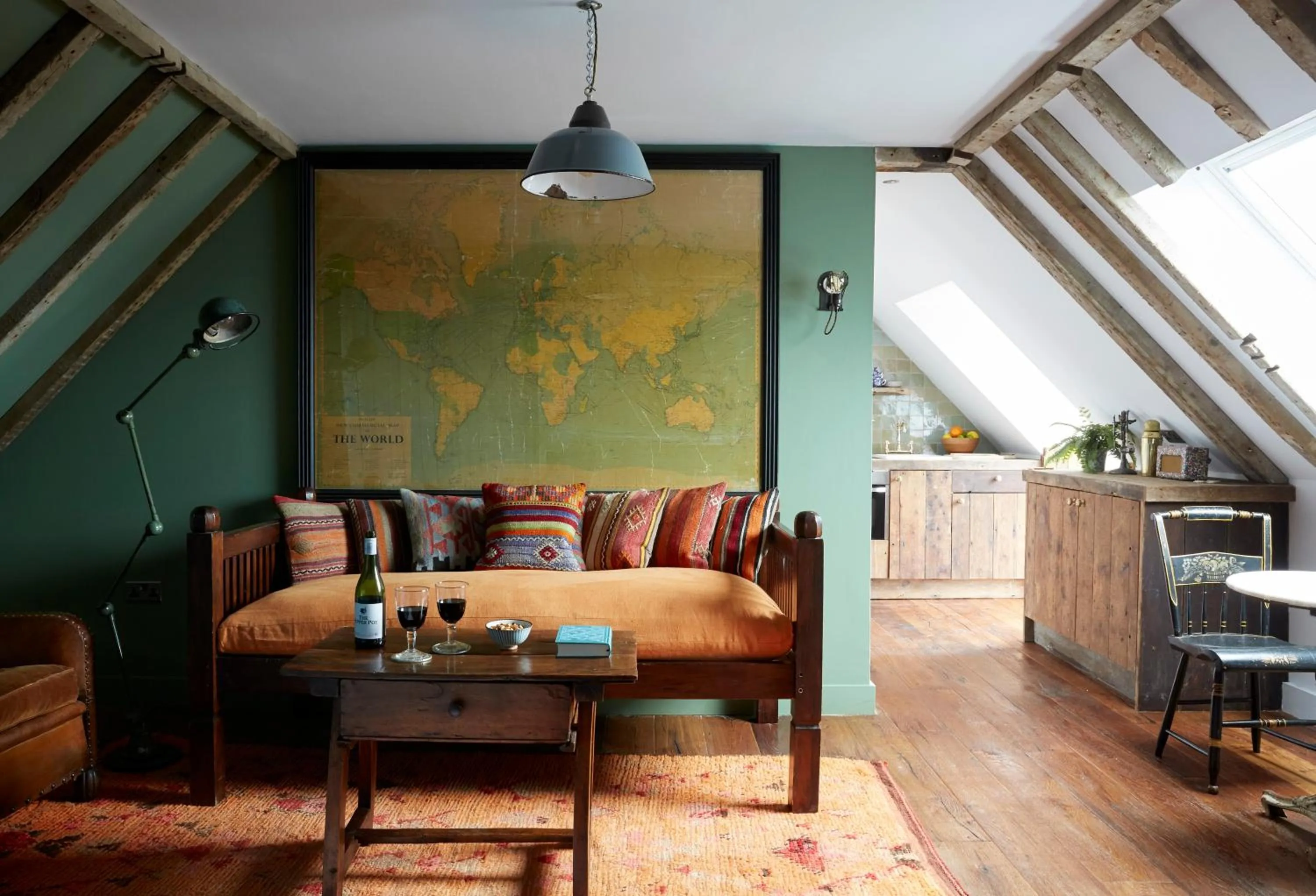 Kitchen or kitchenette in Artist Residence Cornwall