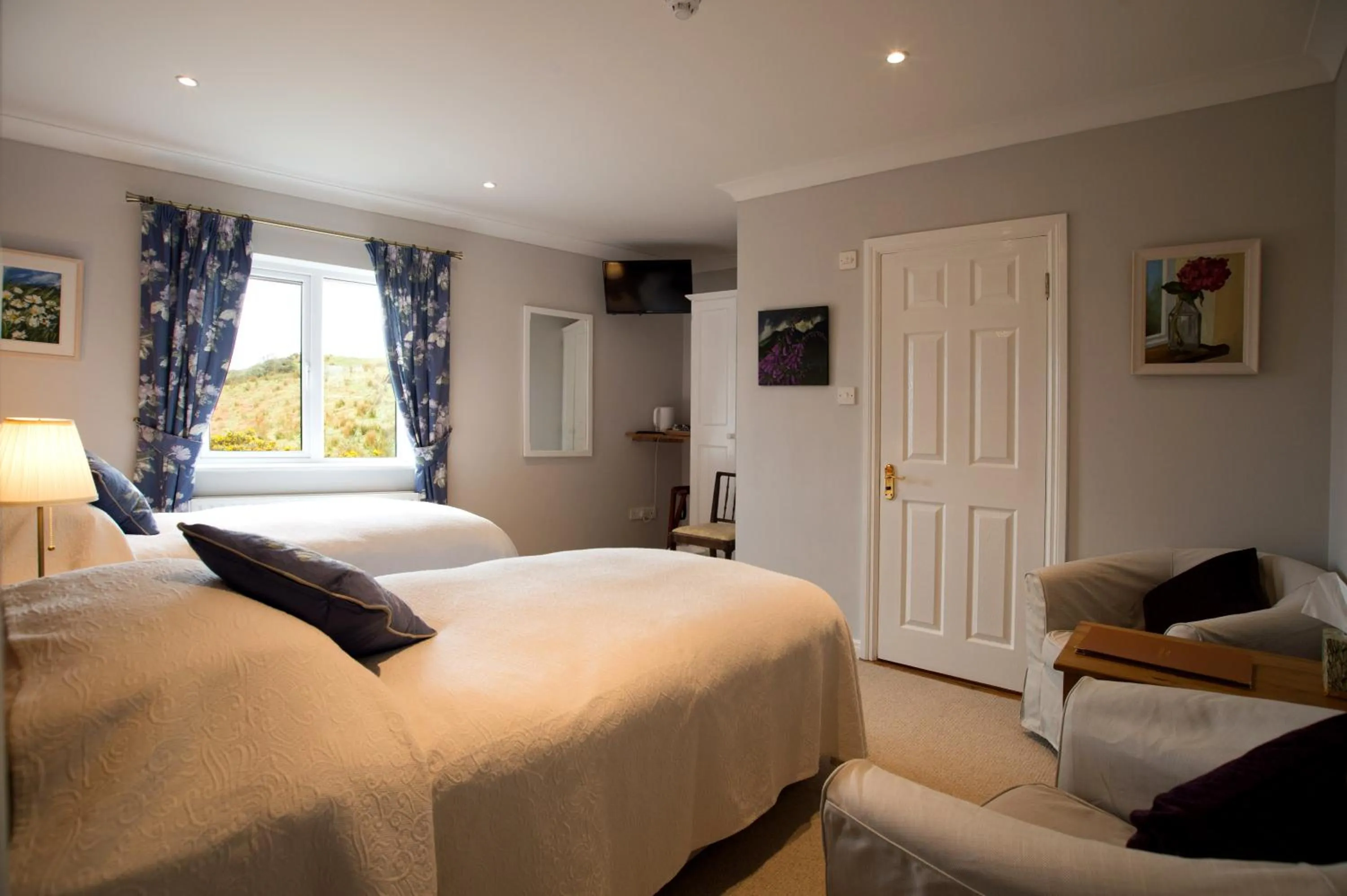 Bedroom, Bed in Sharamore House B&B