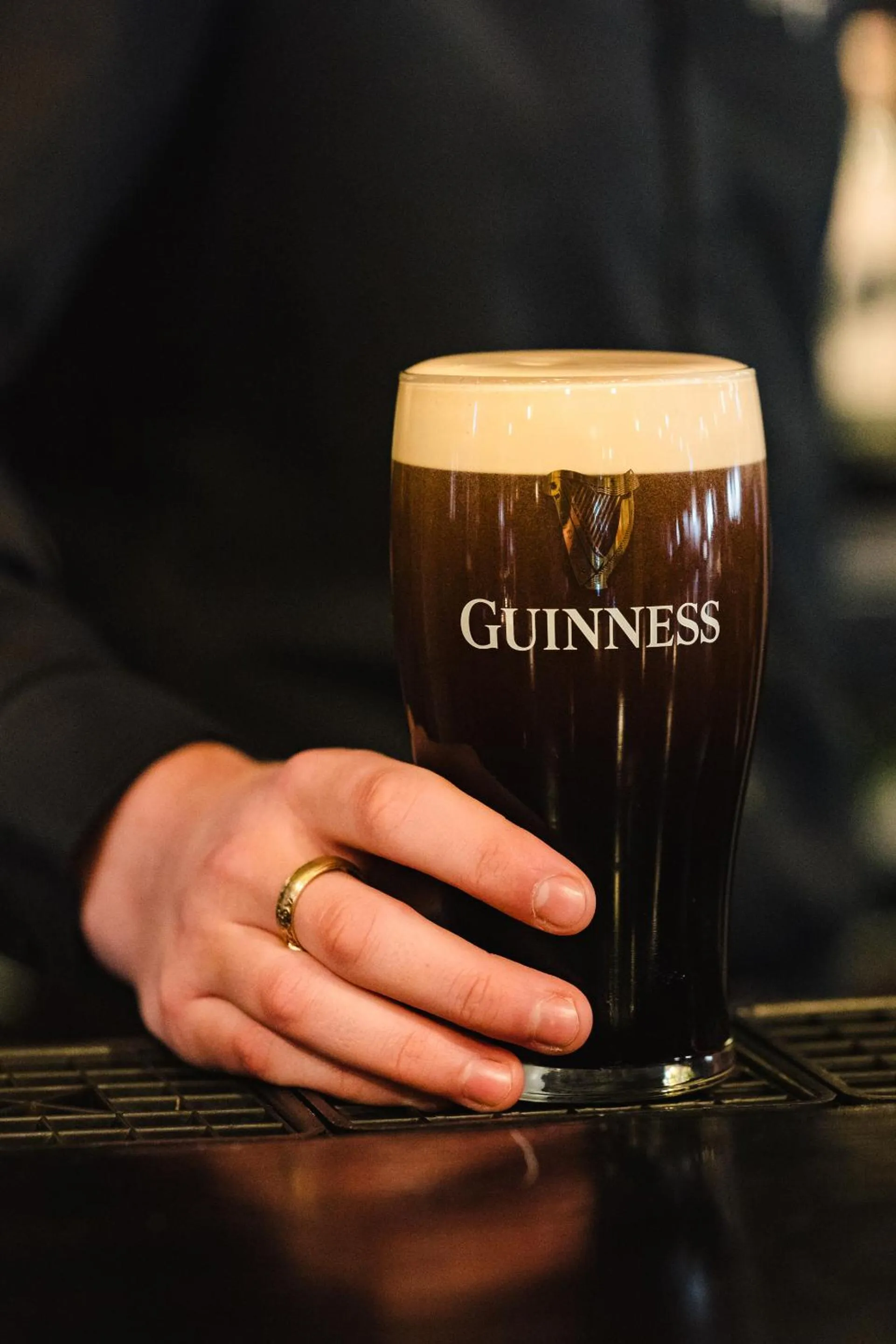 Lounge or bar in Crown Lodge Hotel