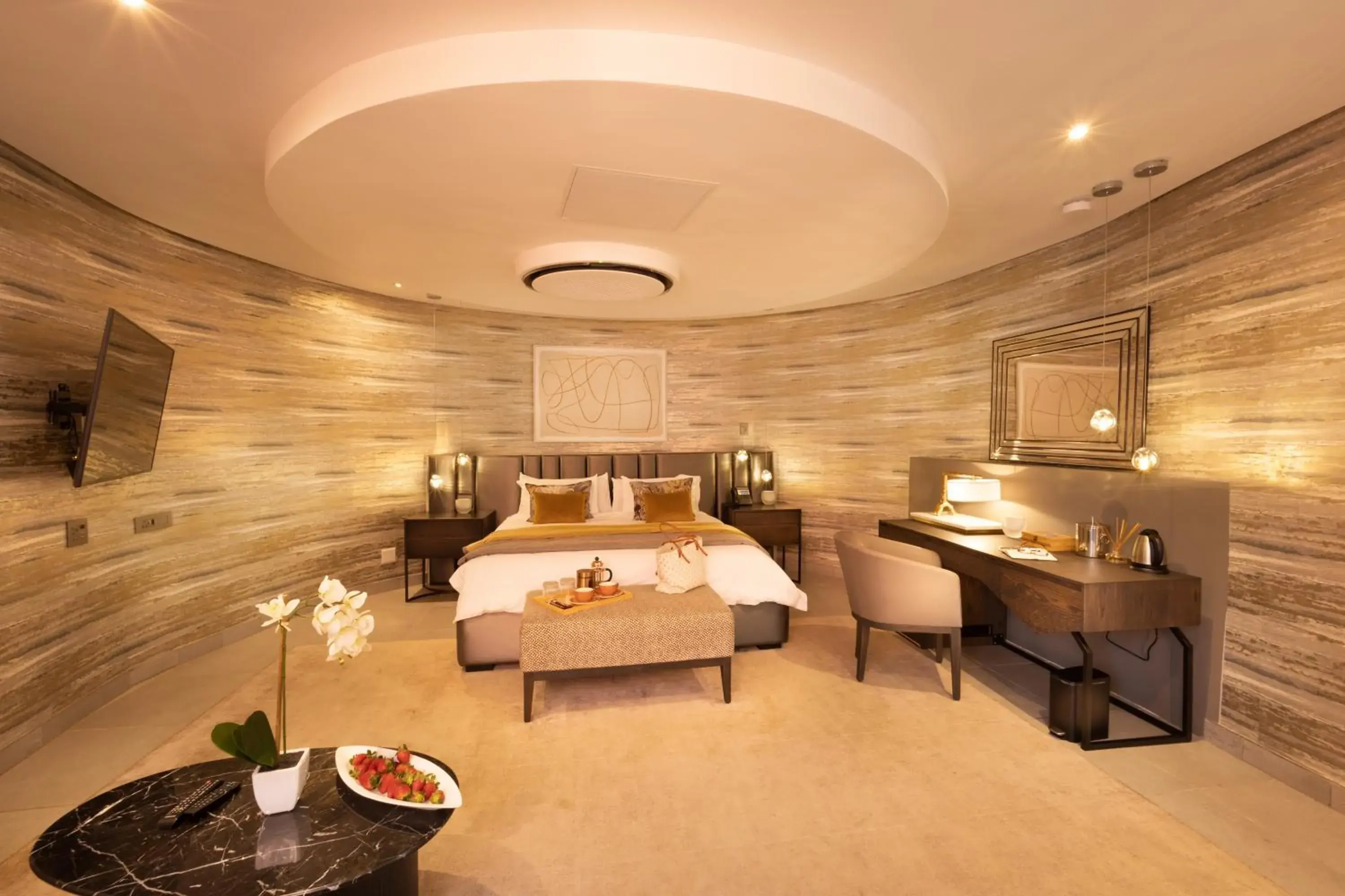 Luxury Classic King in Angels View Hotel Luxury Classic King in Angels View Hotel