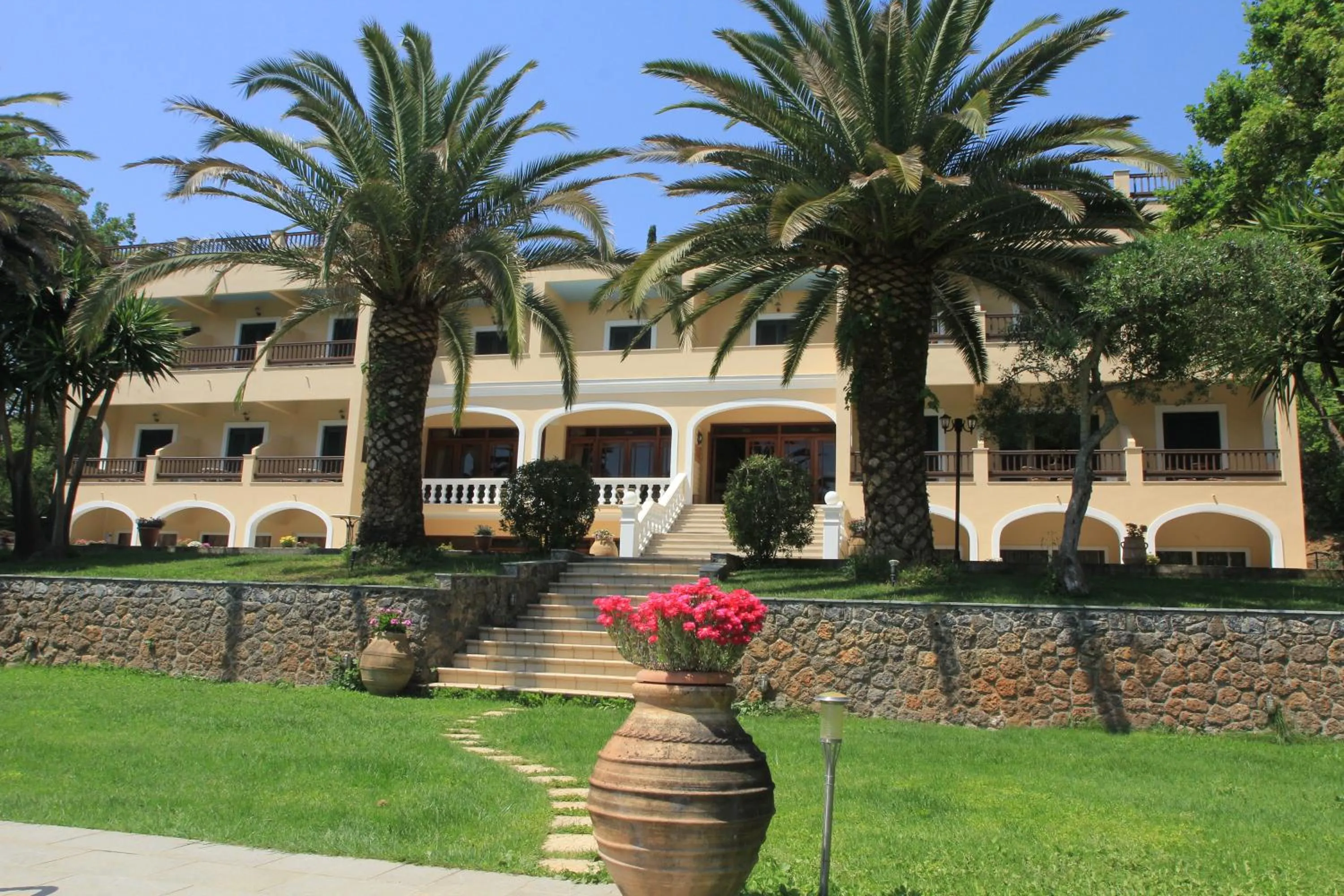 Facade/entrance in Fiori Hotel