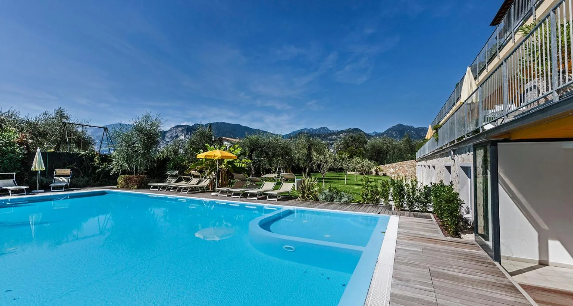 Swimming pool in Residence Goethe