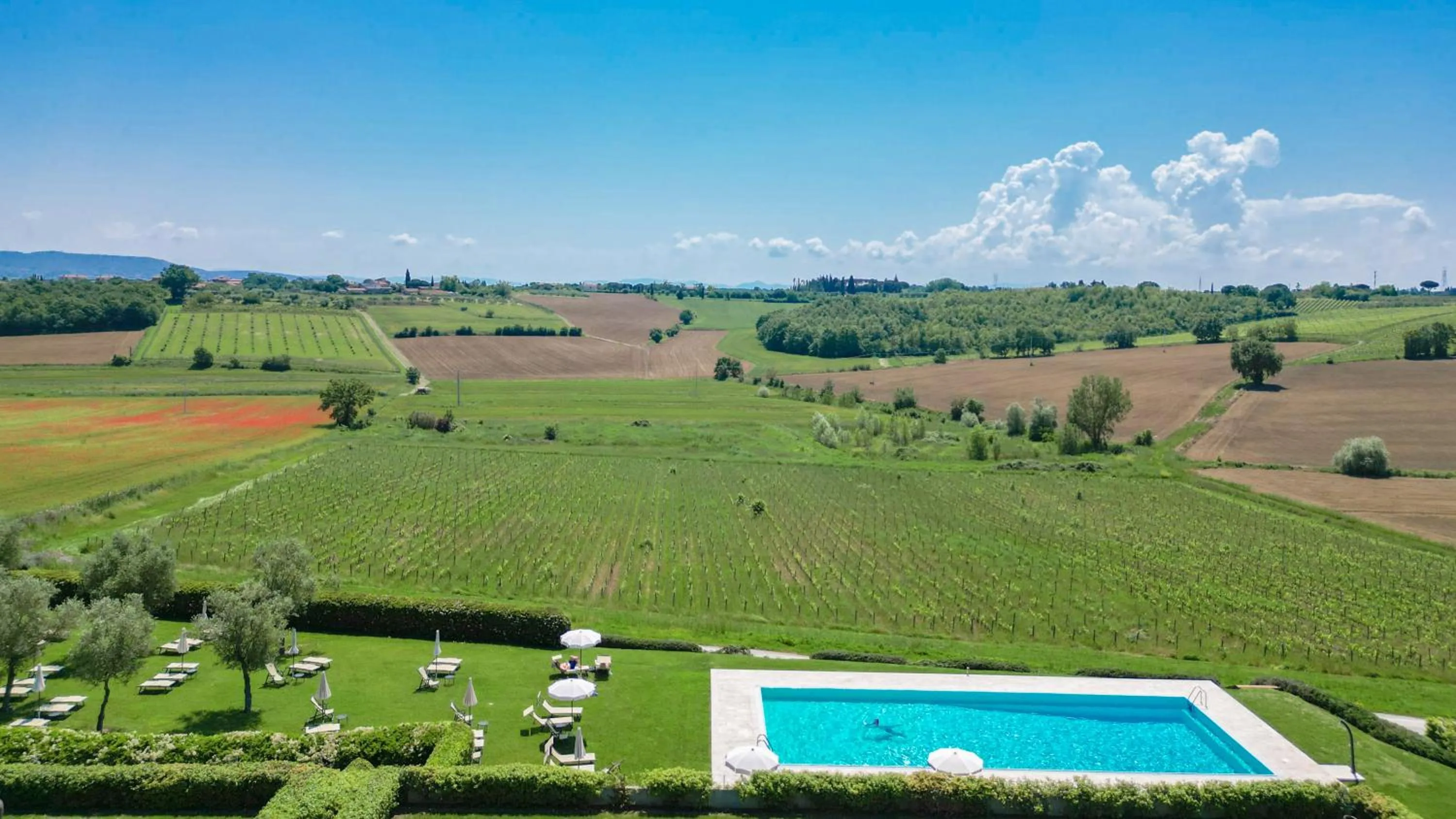 Swimming pool in Resort Borgo Syrah