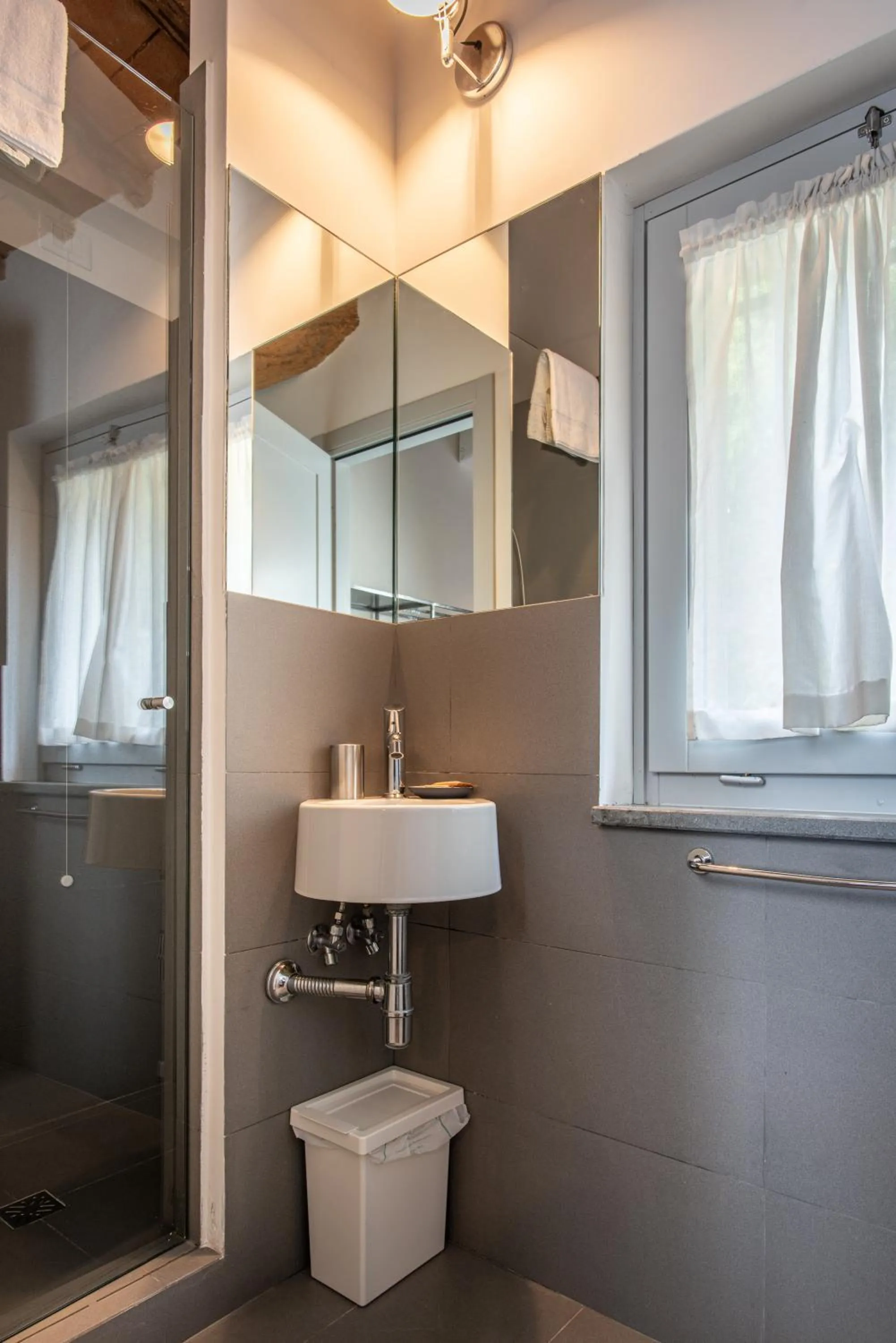 Bathroom in Resort Borgo Syrah