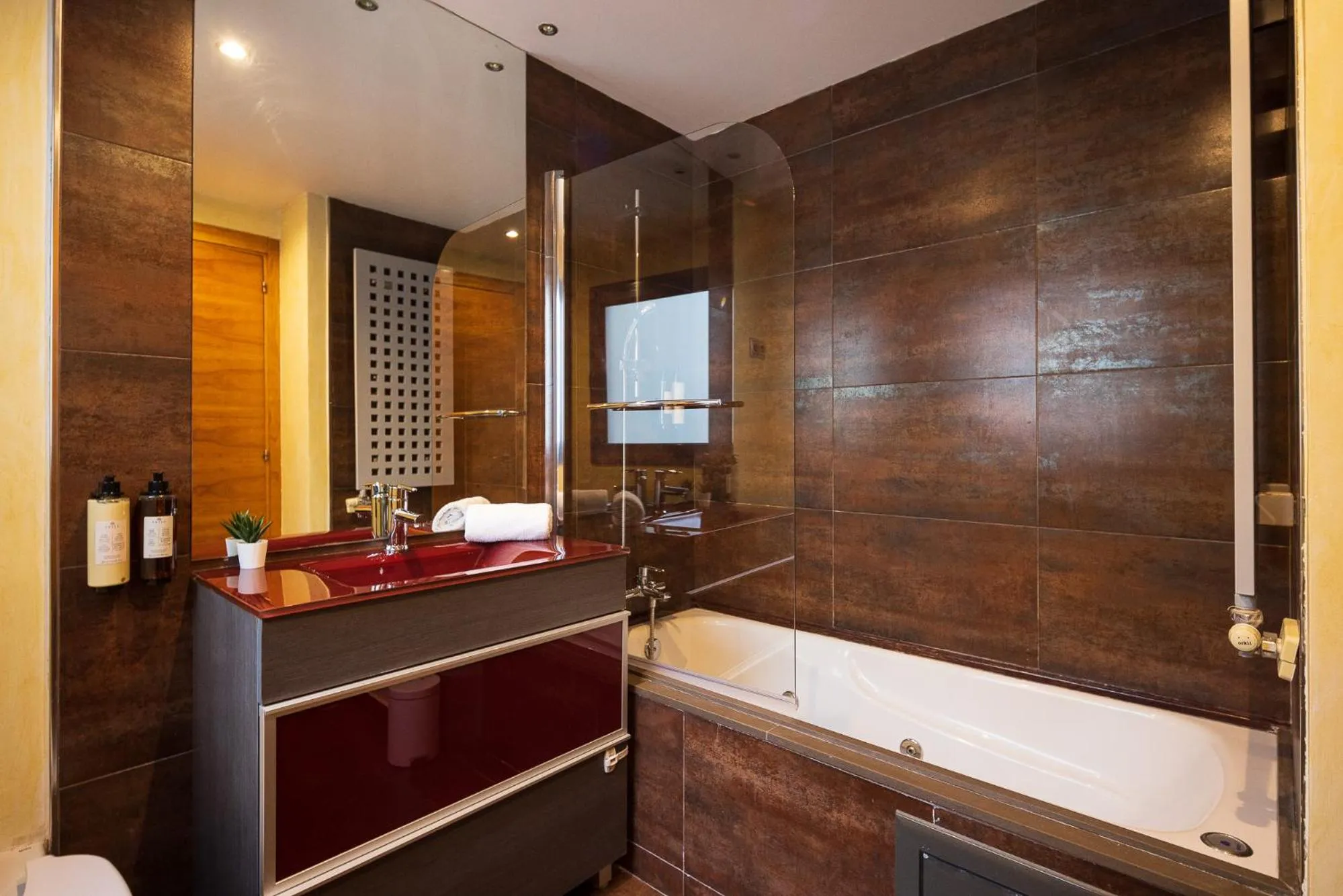 Shower in Lucas House Apartments by Sitges Group