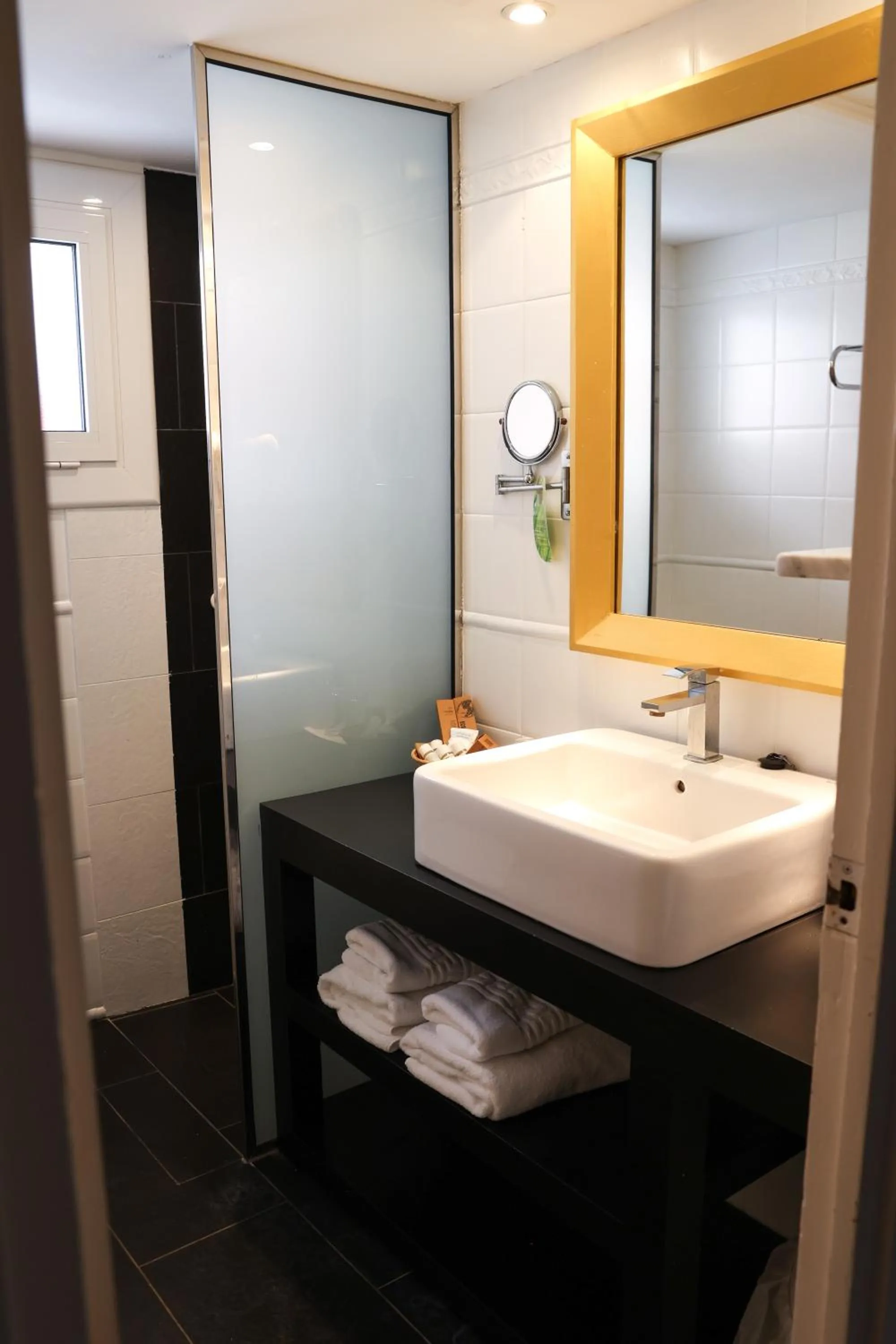 Bathroom in Hotel Vostra Llar