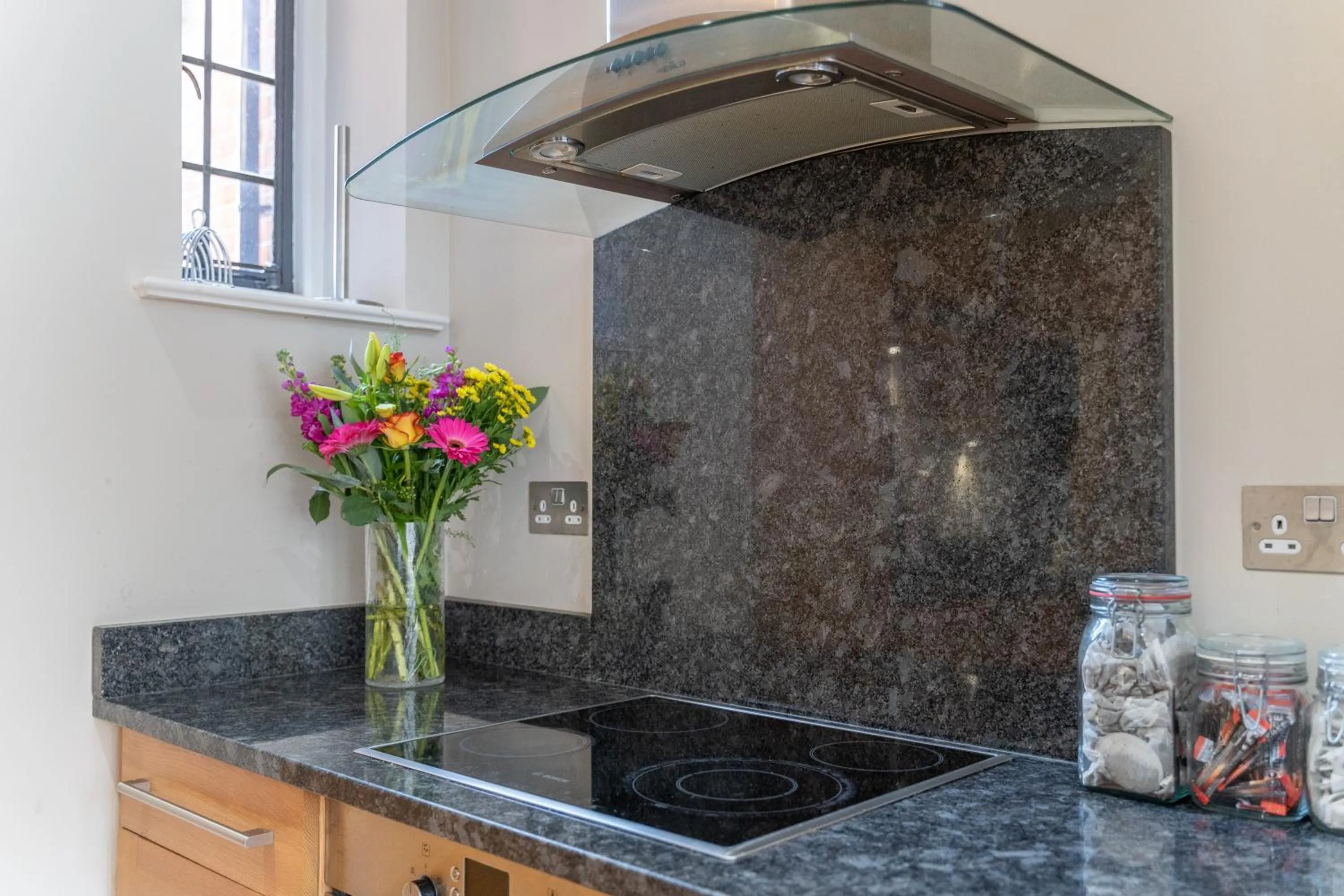 Kitchen or kitchenette in Castle Properties:Eton-The College