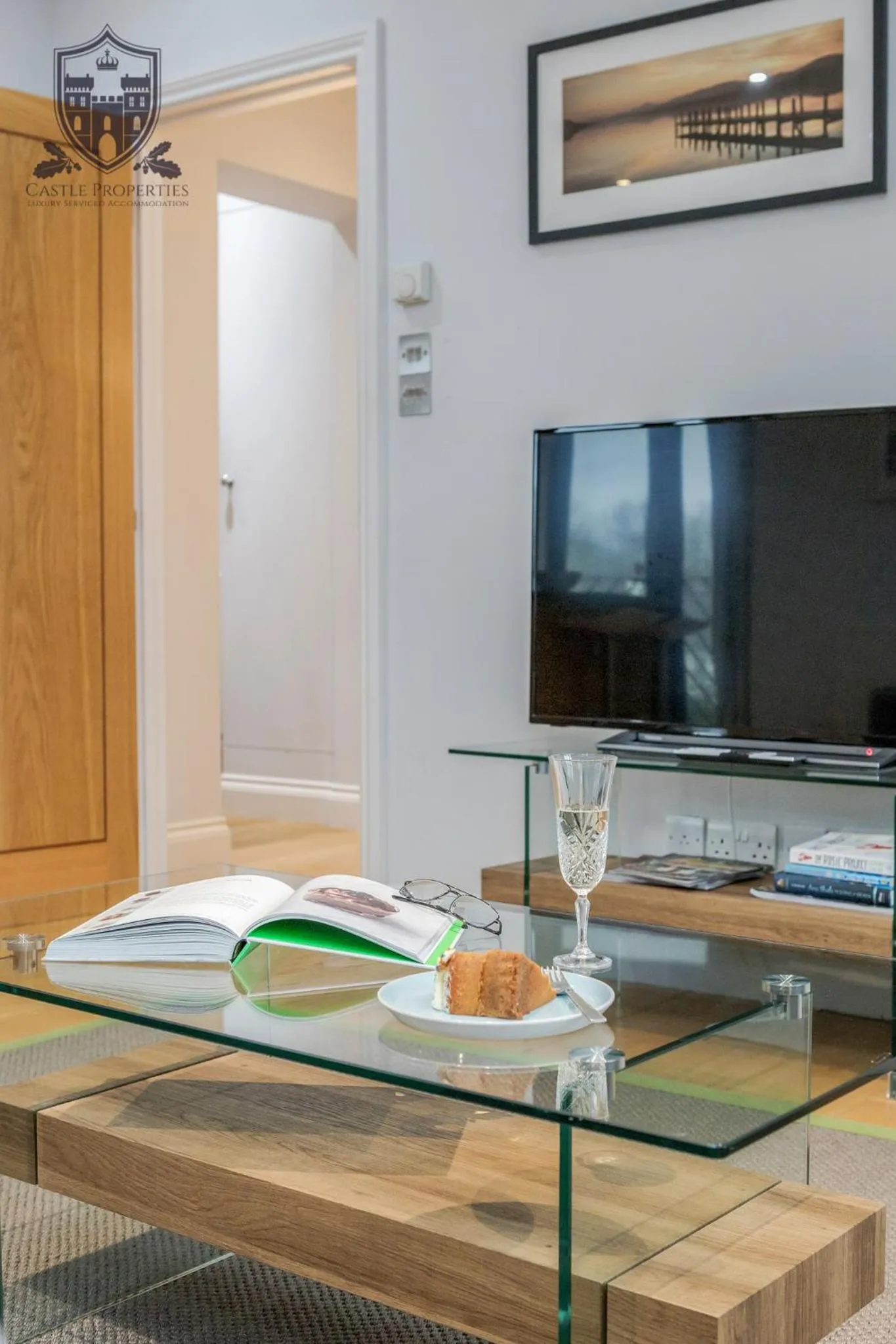 Communal lounge/ TV room in Castle Properties:Eton-The College