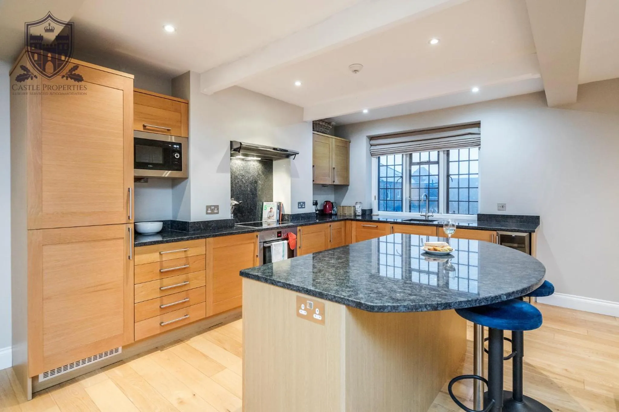 Kitchen or kitchenette in Castle Properties:Eton-The College