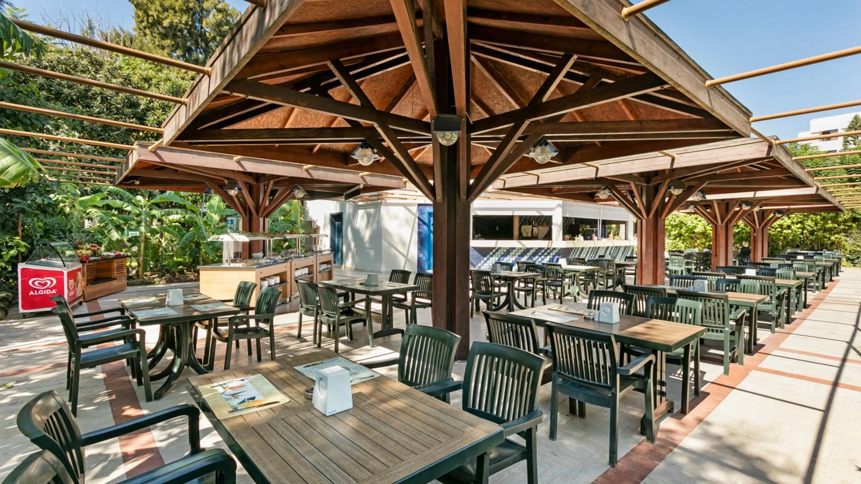 Restaurant/places to eat in Özkaymak Falez Hotel