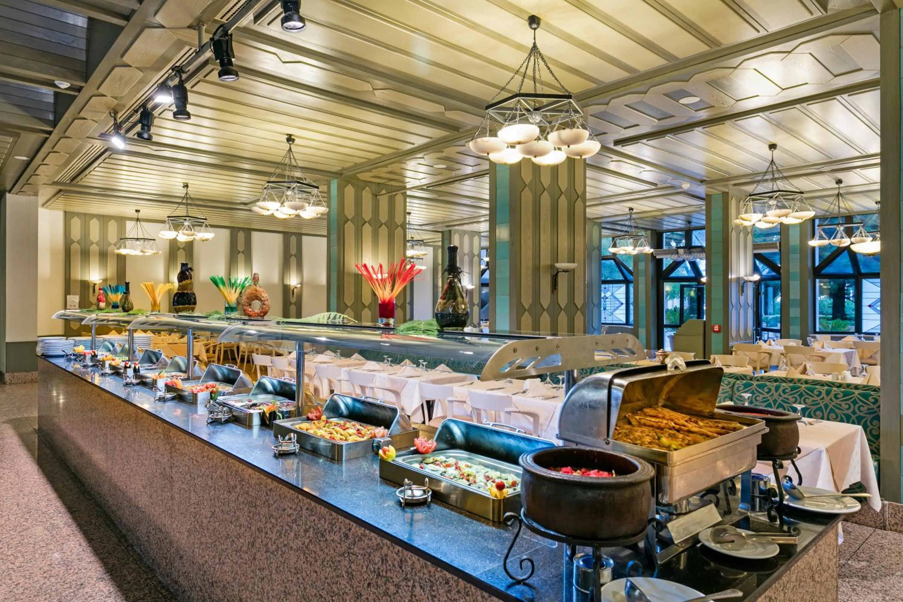 Restaurant/places to eat in Özkaymak Falez Hotel