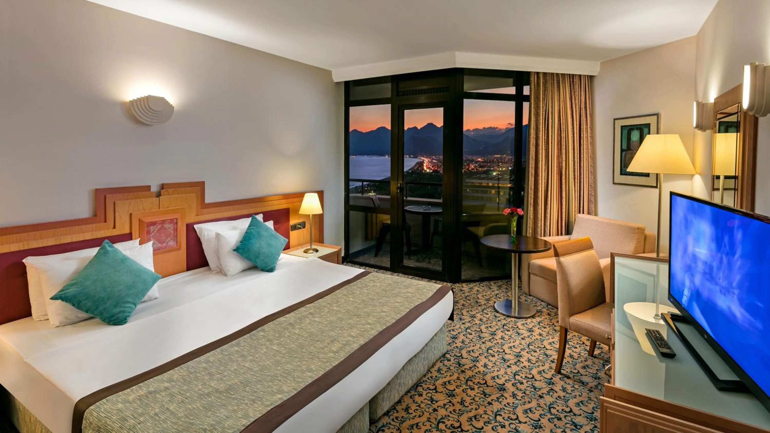 Photo of the whole room in Özkaymak Falez Hotel