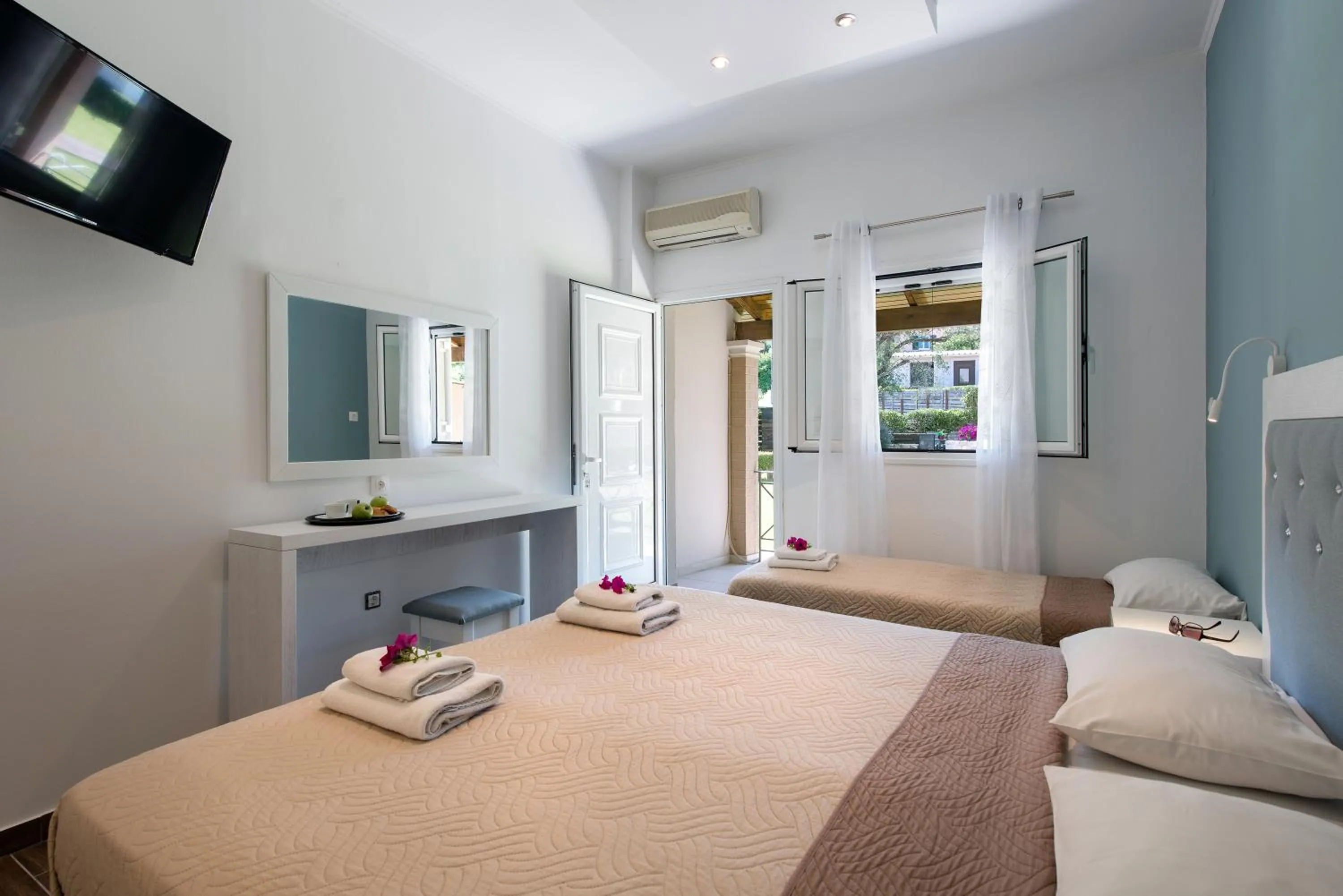 Triple Room in Anita