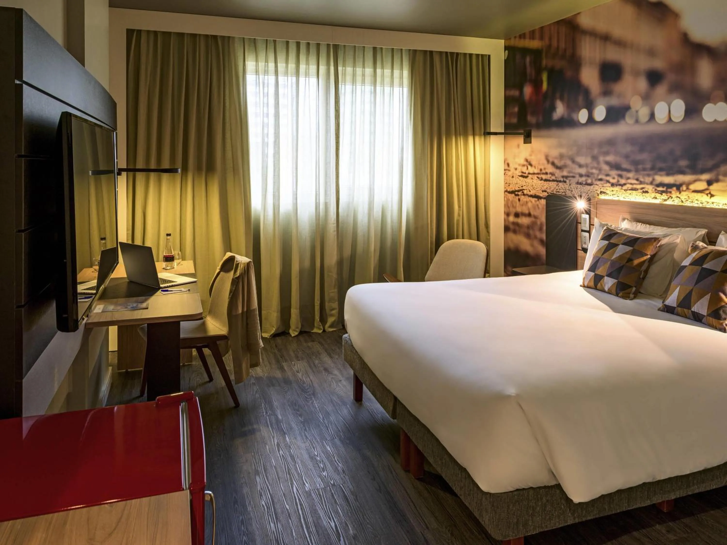 Bedroom, Bed in Novotel Curitiba Batel