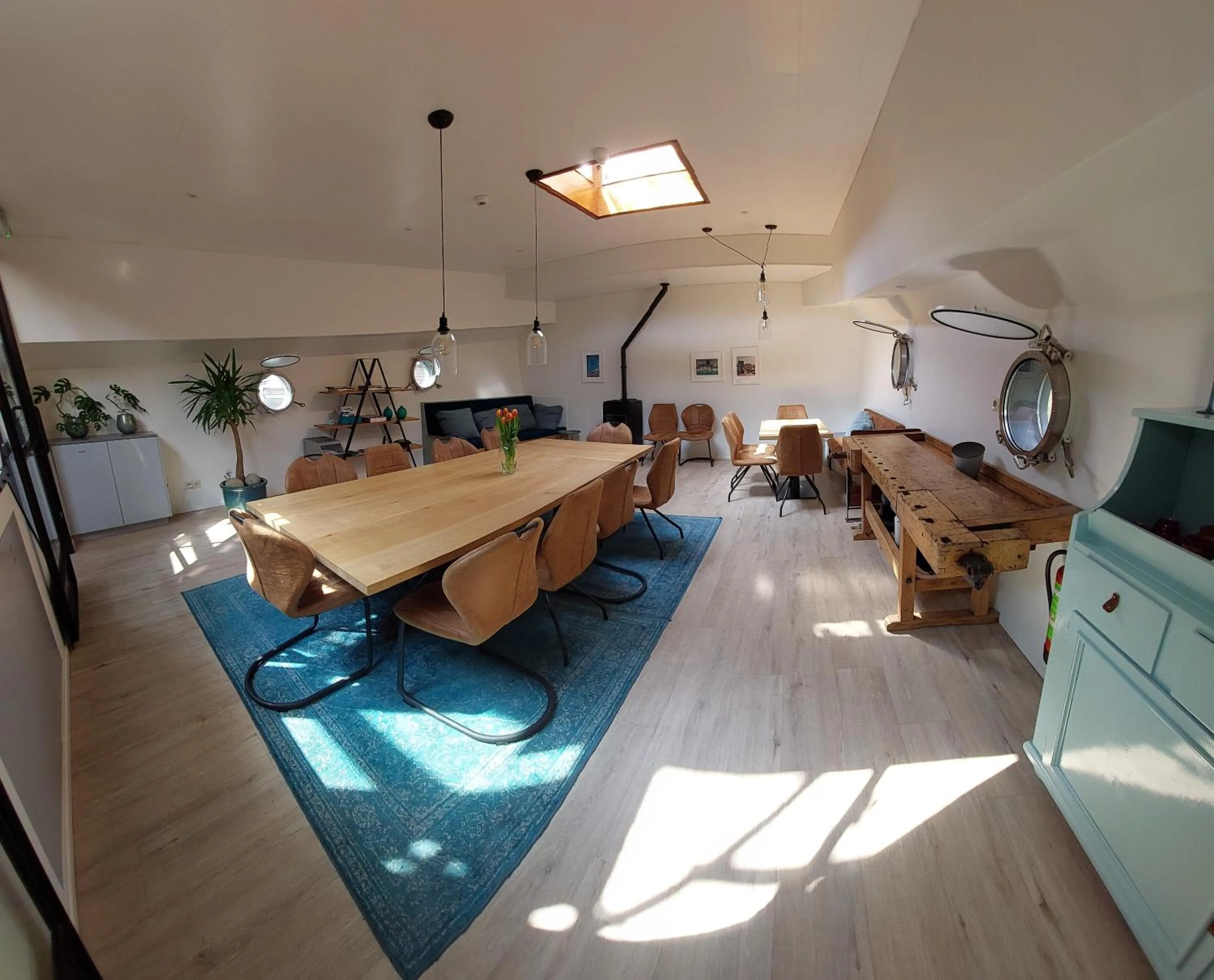 Living room in Boat Rooms on Water b&b