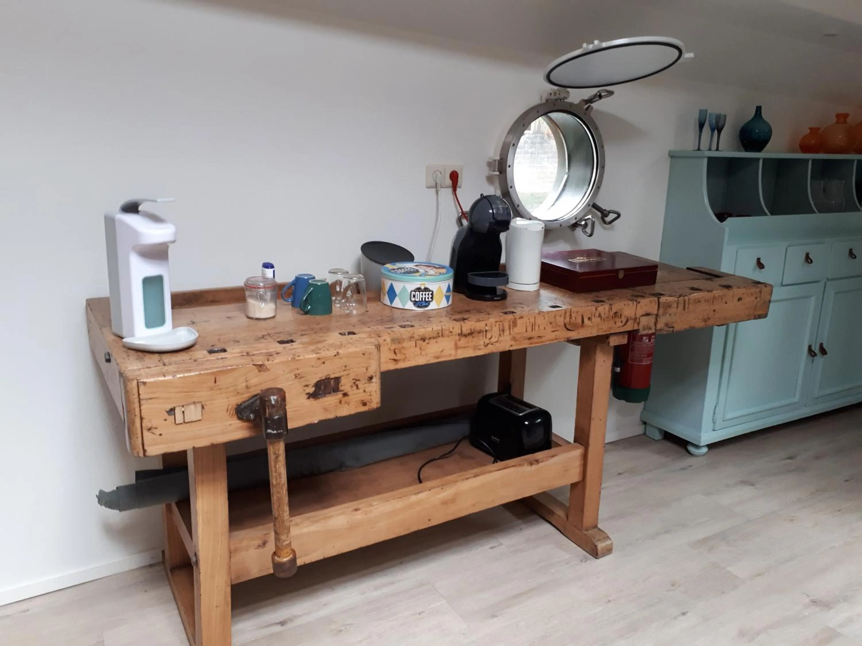 Coffee/tea facilities in Boat Rooms on Water b&b