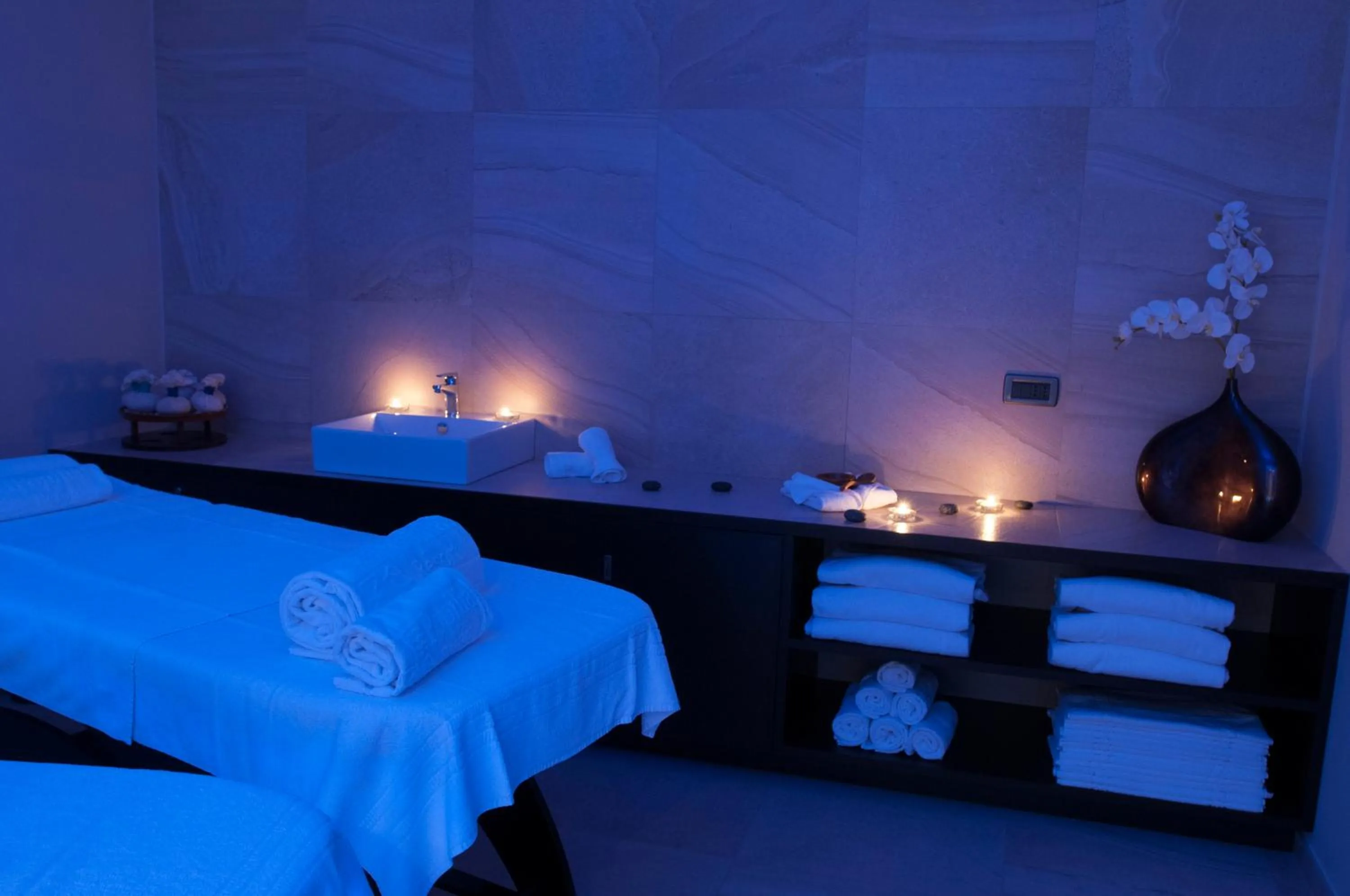 Massage, Bed in Popilia Country Resort