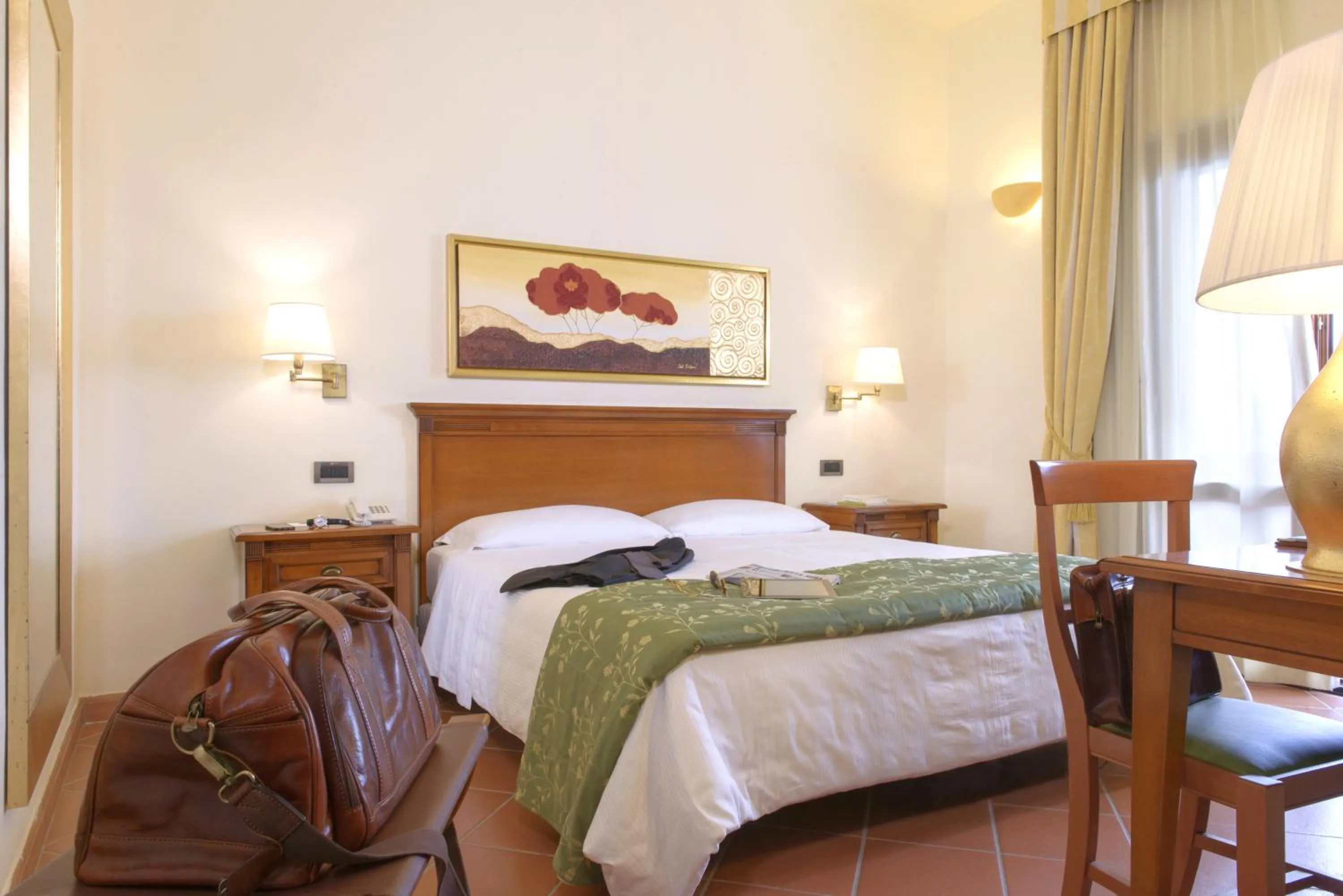 Shower, Bed in Popilia Country Resort