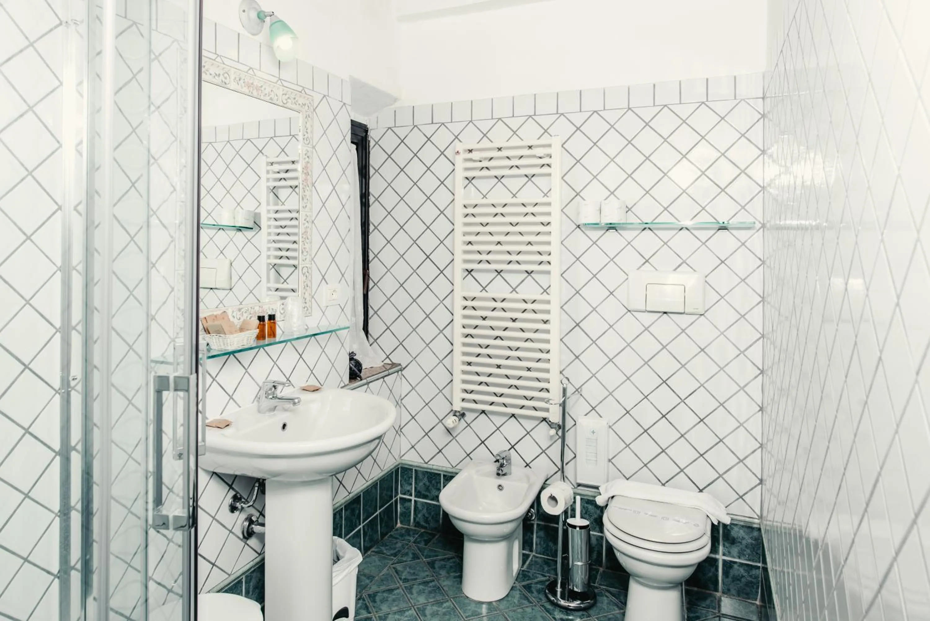 Shower in Casa Di Campagna In Toscana