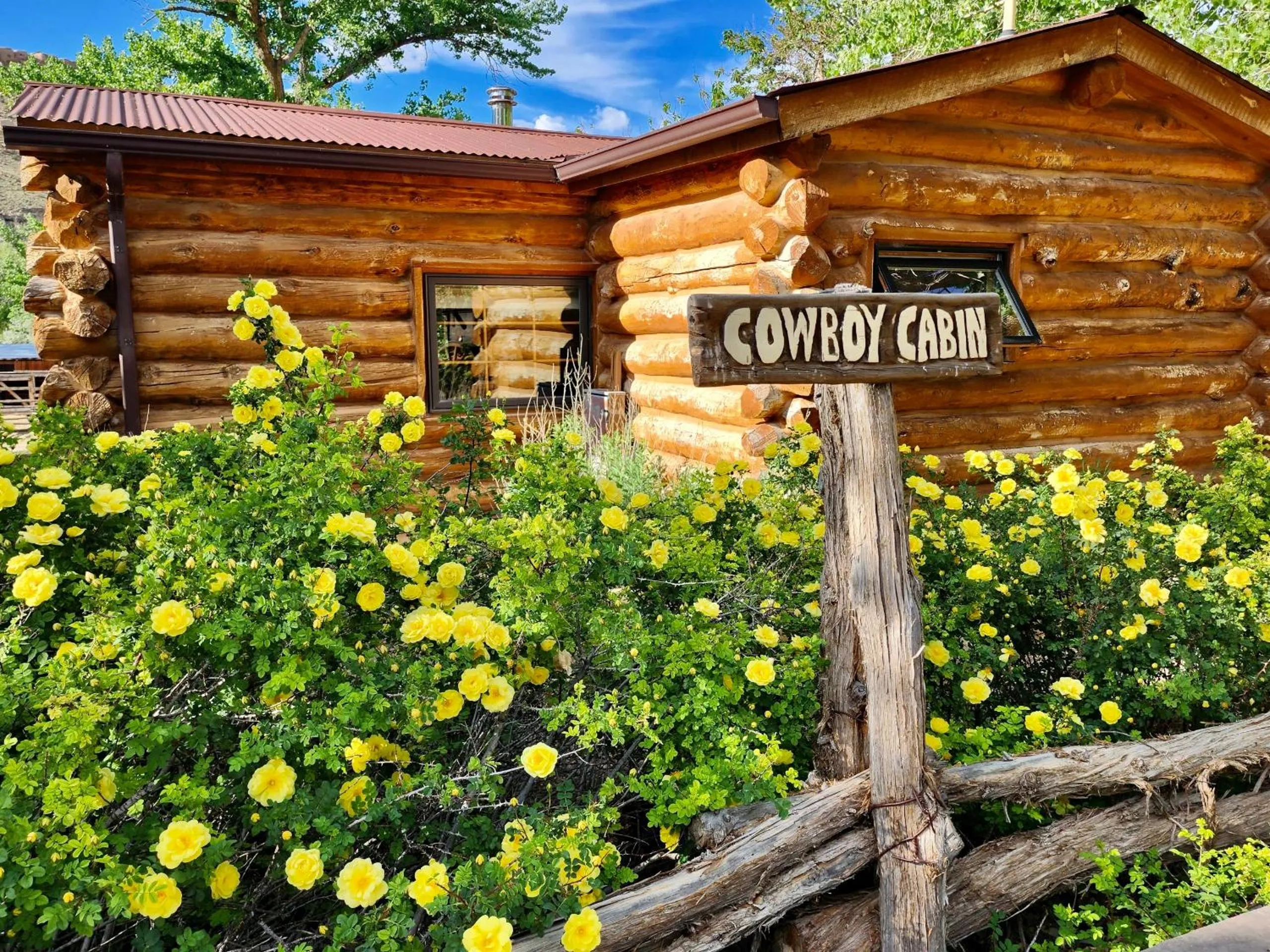 Property building in Canyon Of The Ancients Guest Ranch