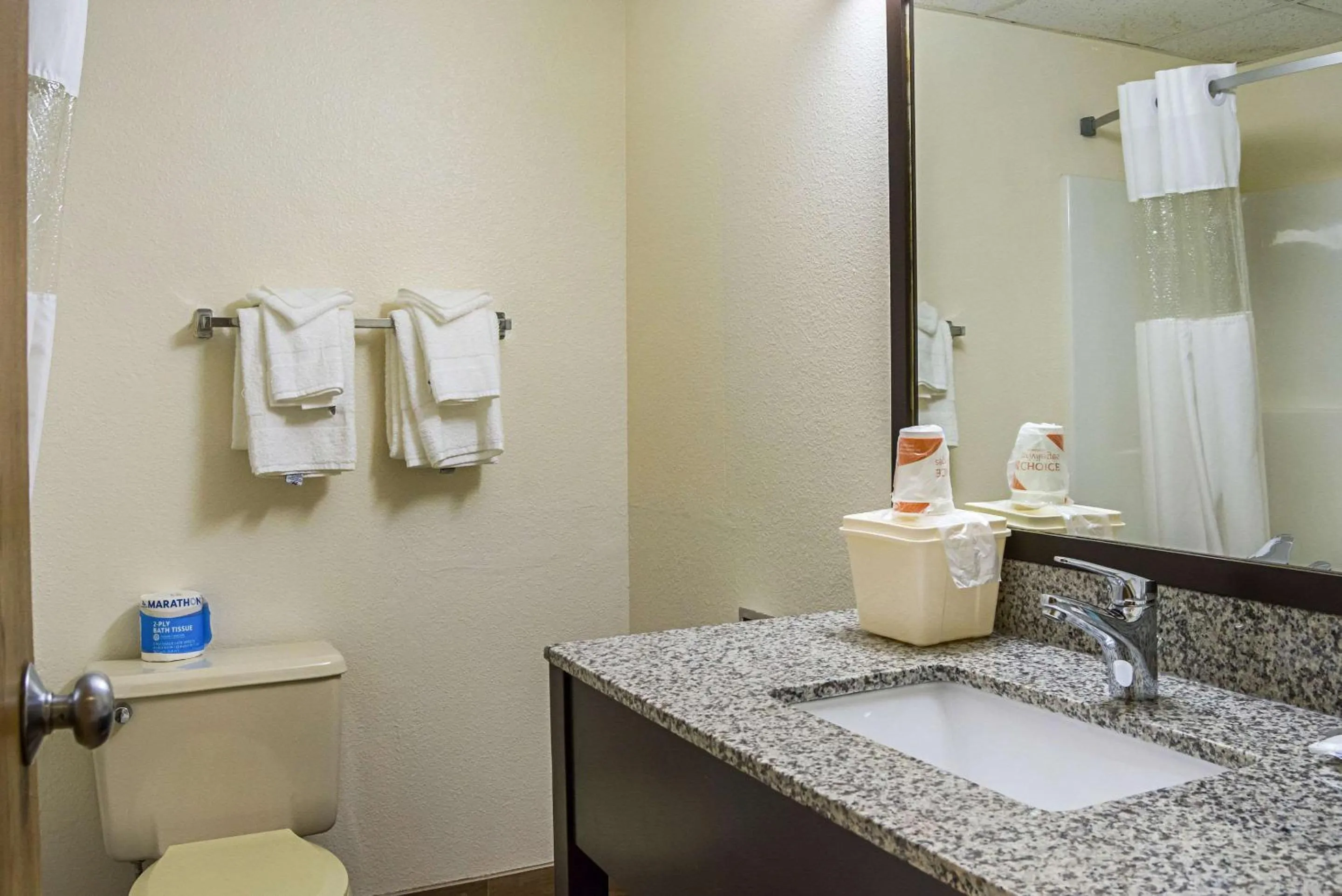 Bathroom in Quality Inn & Suites Clackamas - Portland