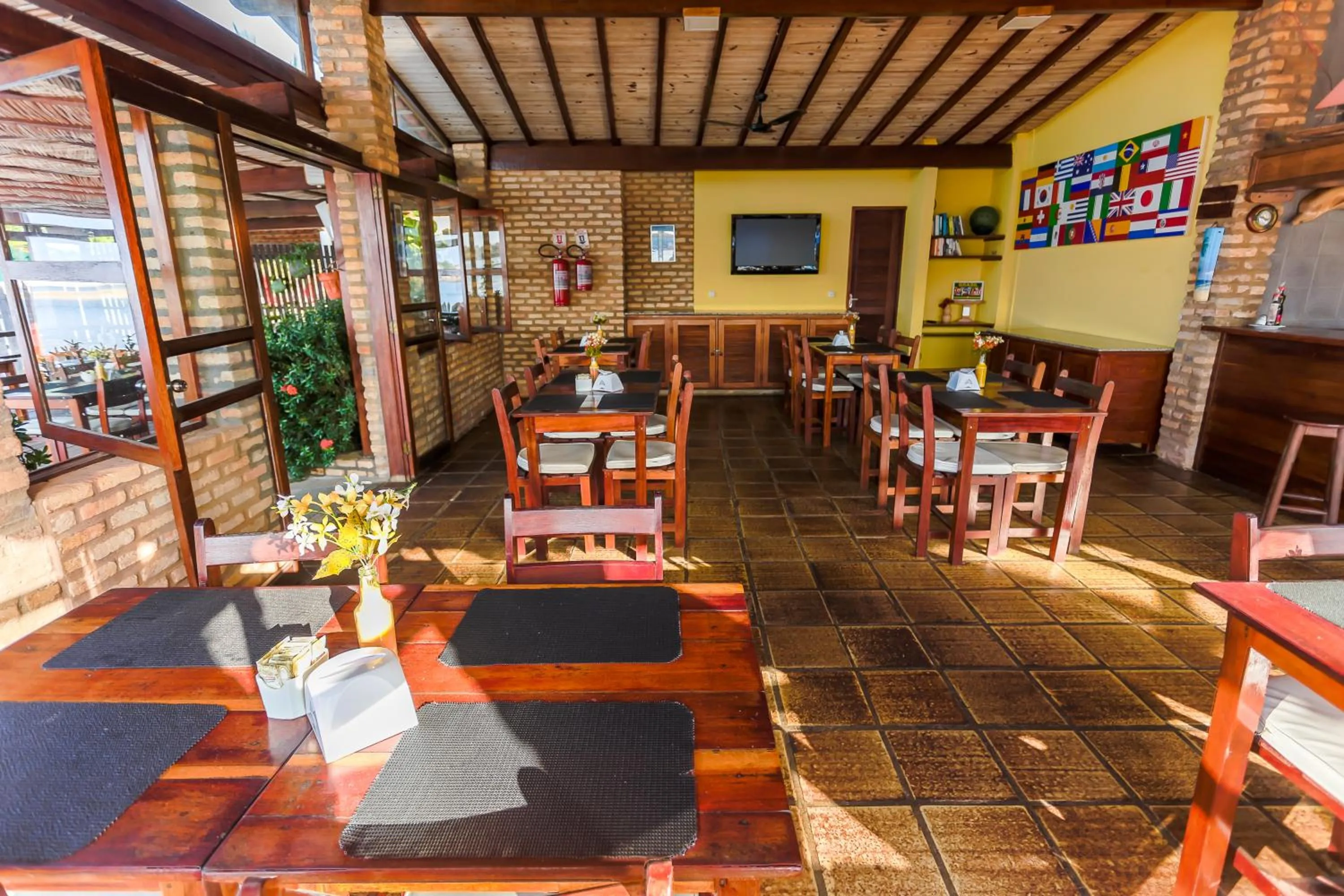 Restaurant/places to eat in Pousada Villa do Sol