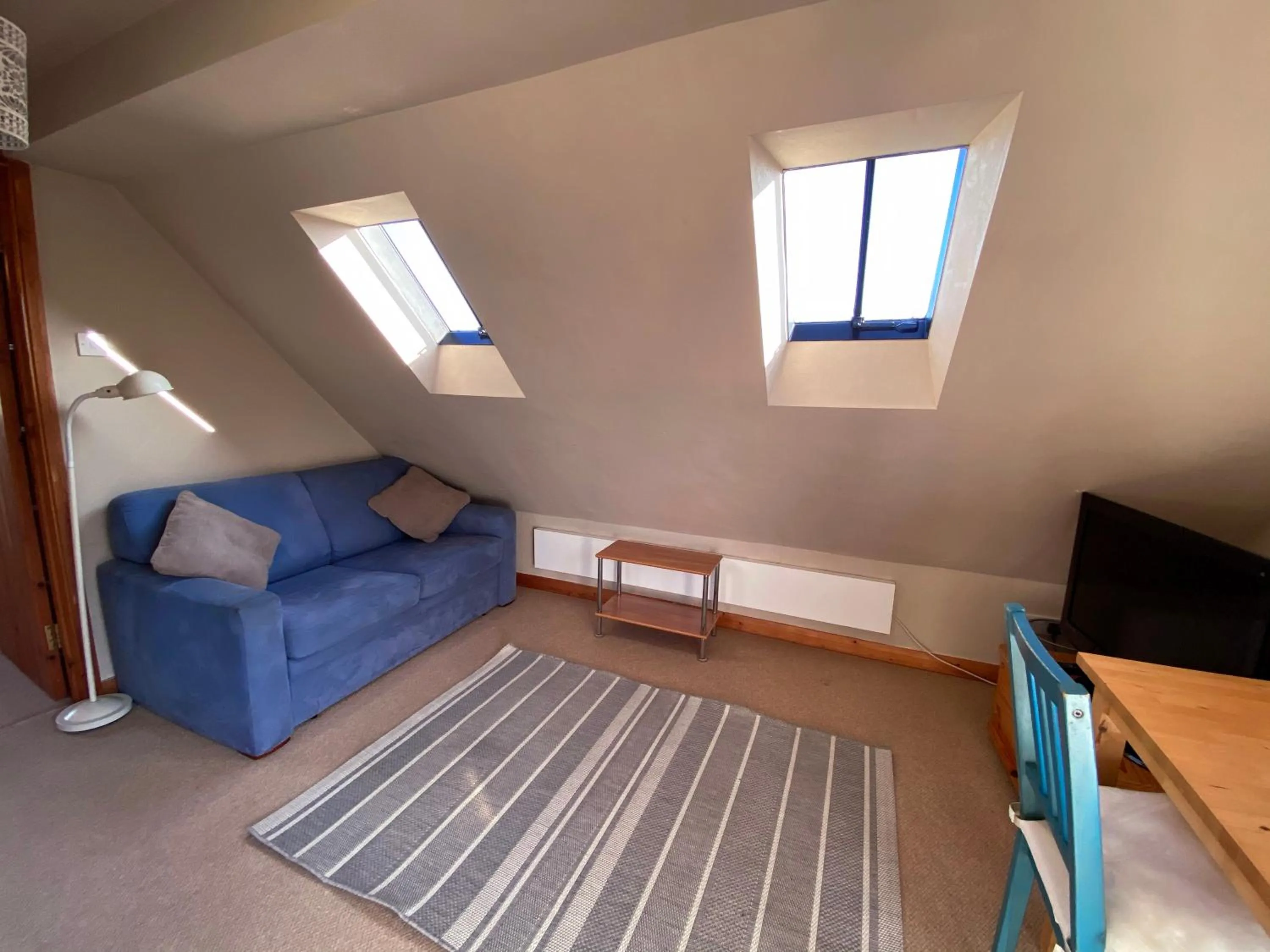 Bed in The Rose Cottage Inn