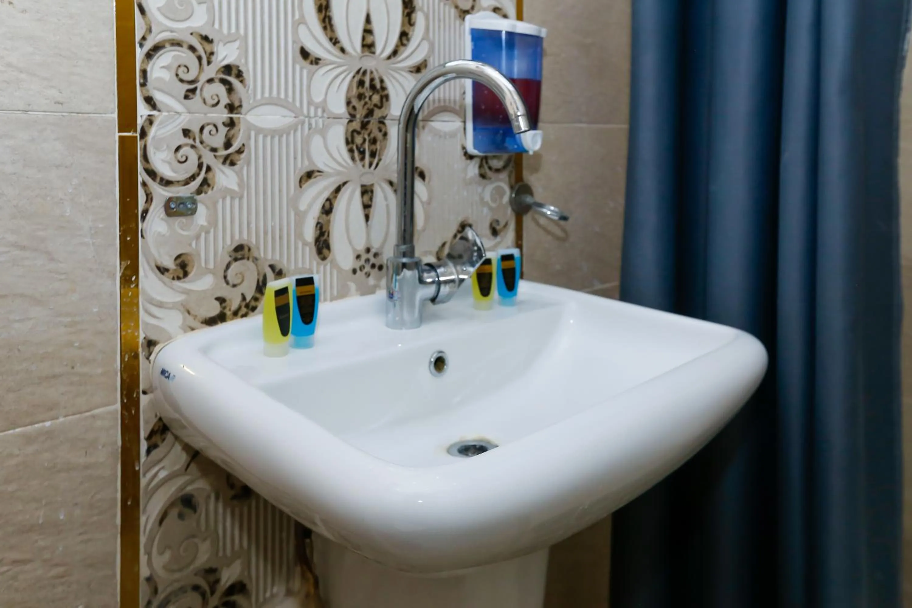 Toilet in Makadi Pyramids View