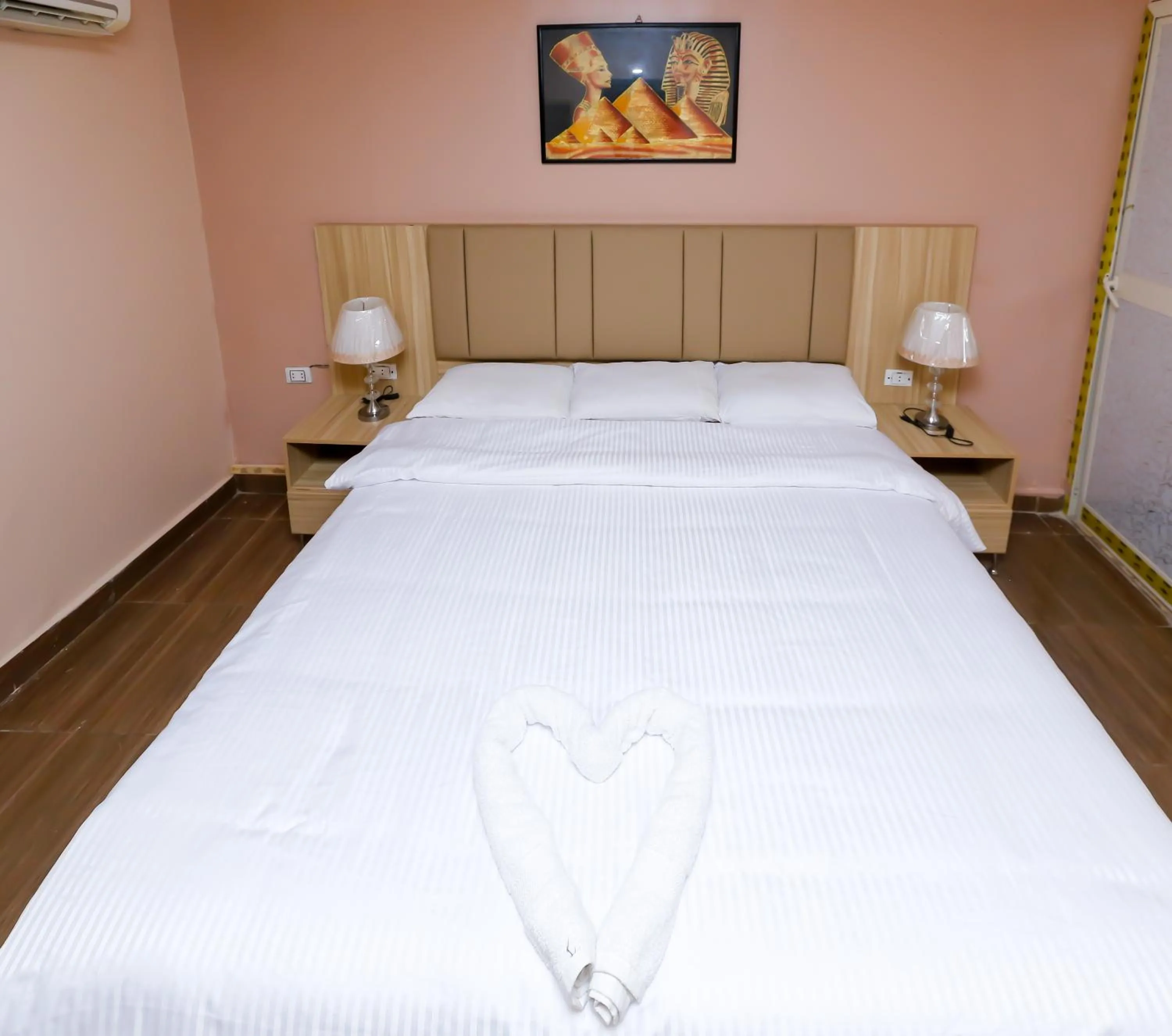 Bed in Makadi Pyramids View