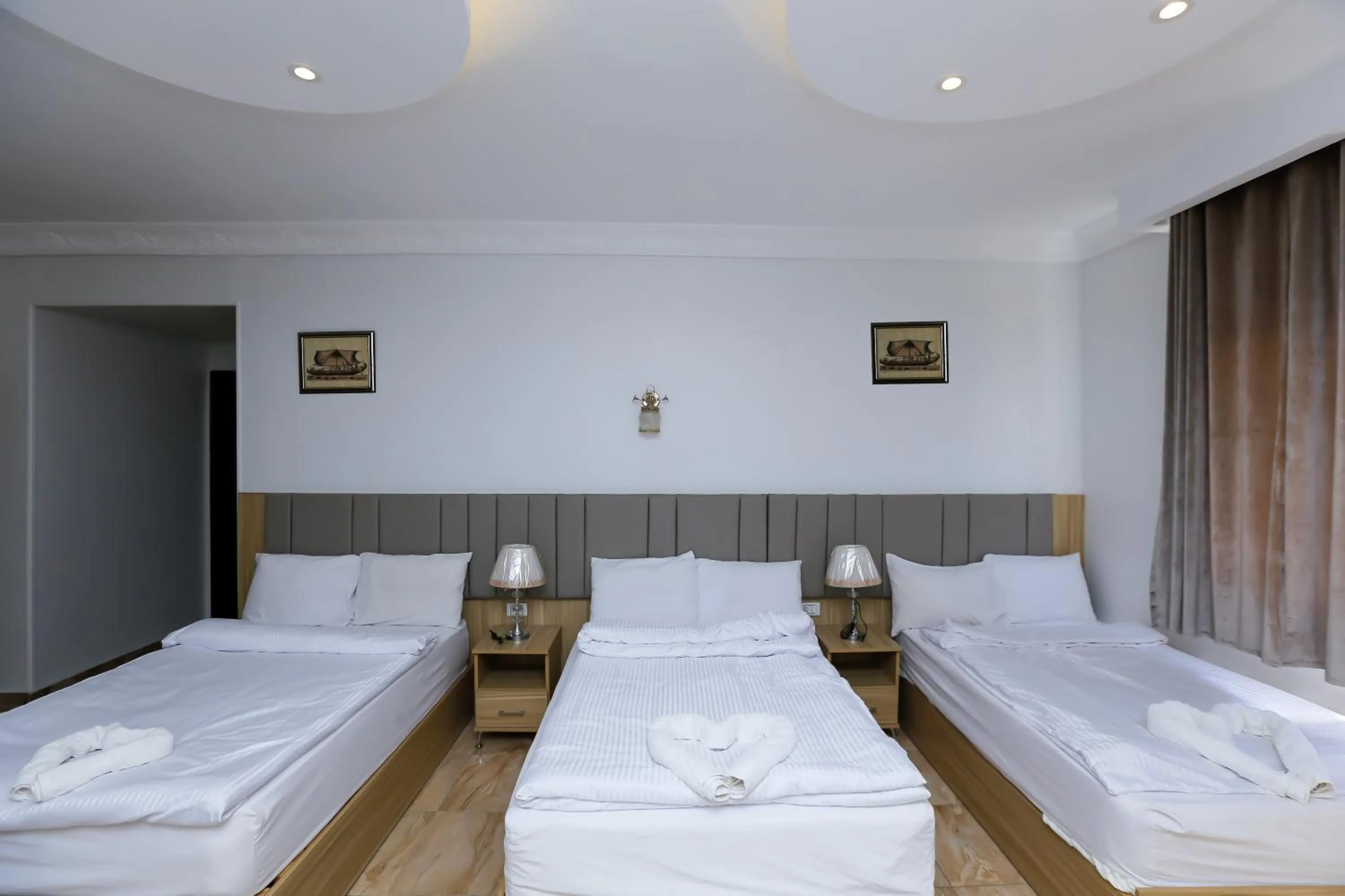 Bedroom, Bed in Makadi Pyramids View