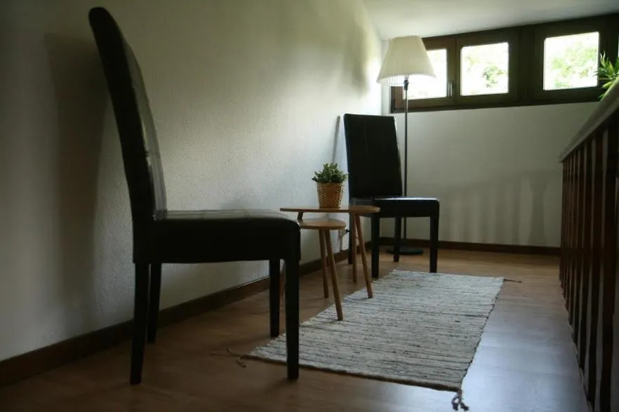 Seating area in B&B Circuitez-vous