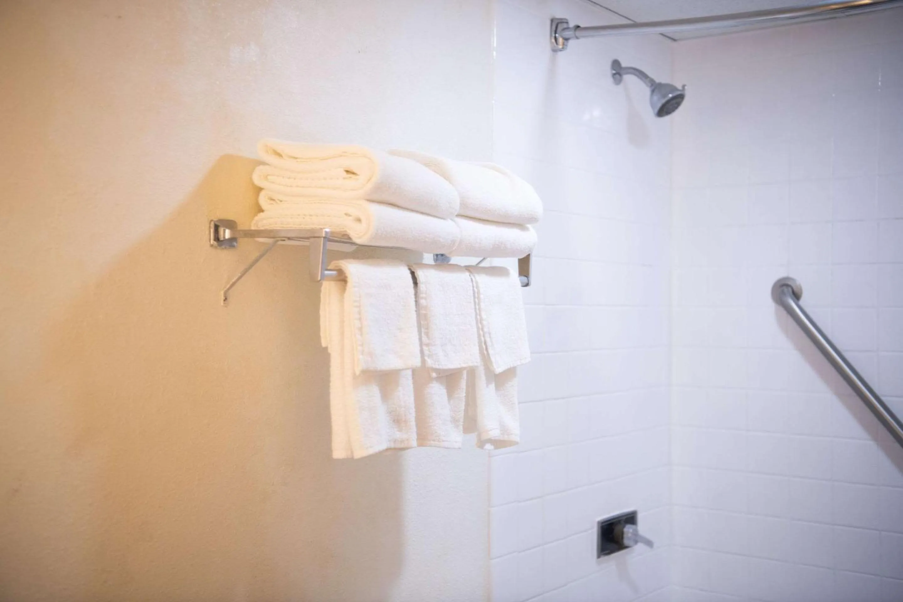 Bedroom in Quality Inn Somerset