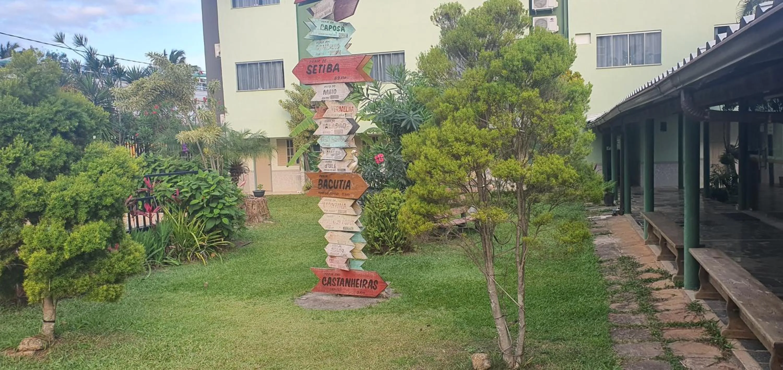 Garden in Duas Praias Hotel Pousada