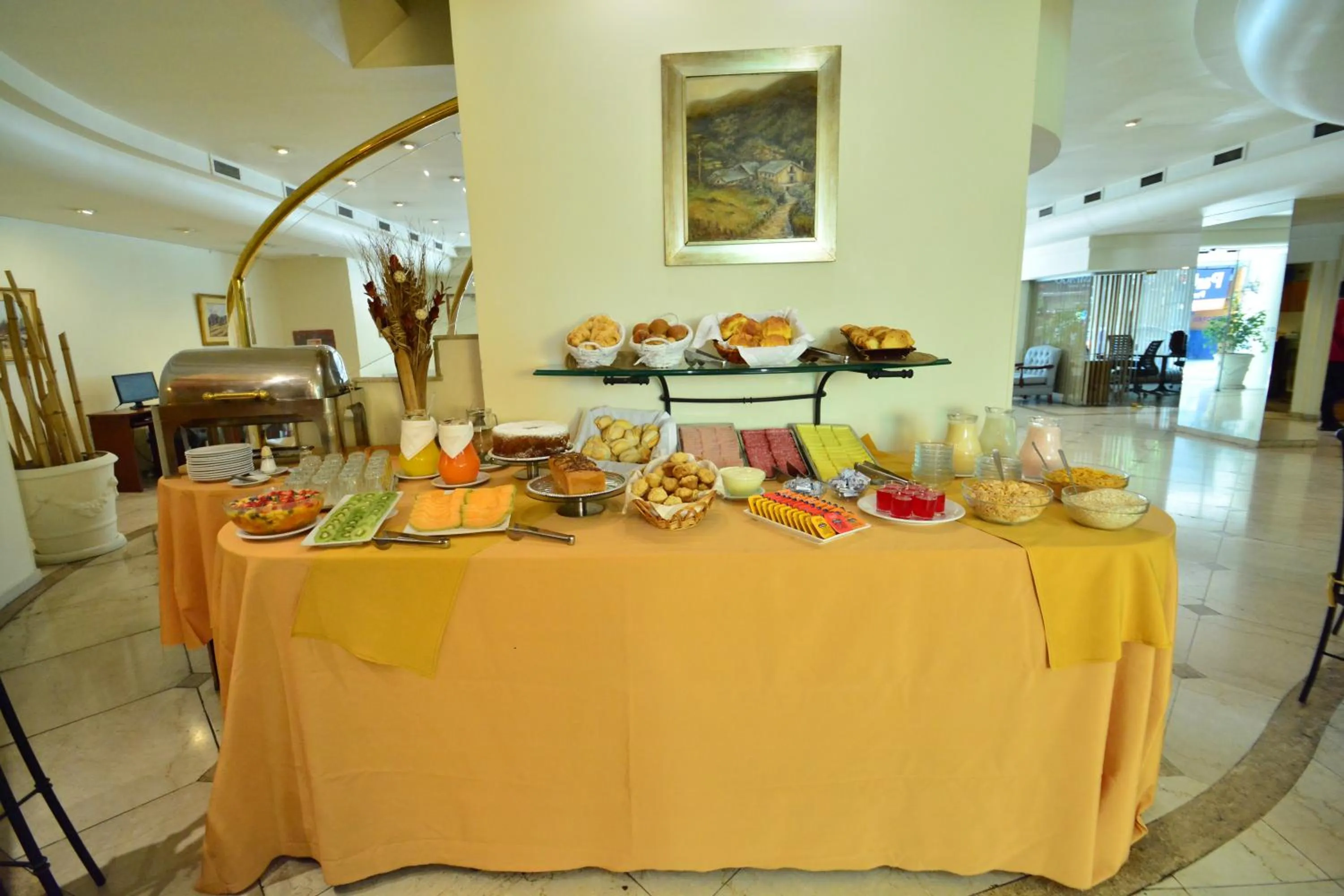 Food and drinks in Oxford Hotel