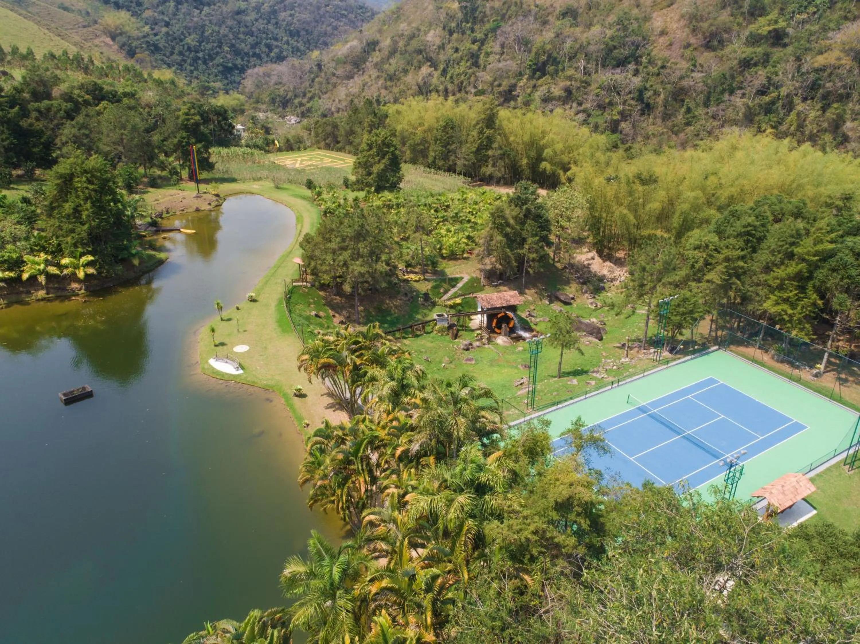Tennis court in Eco Resort Hotel Villa São Romão