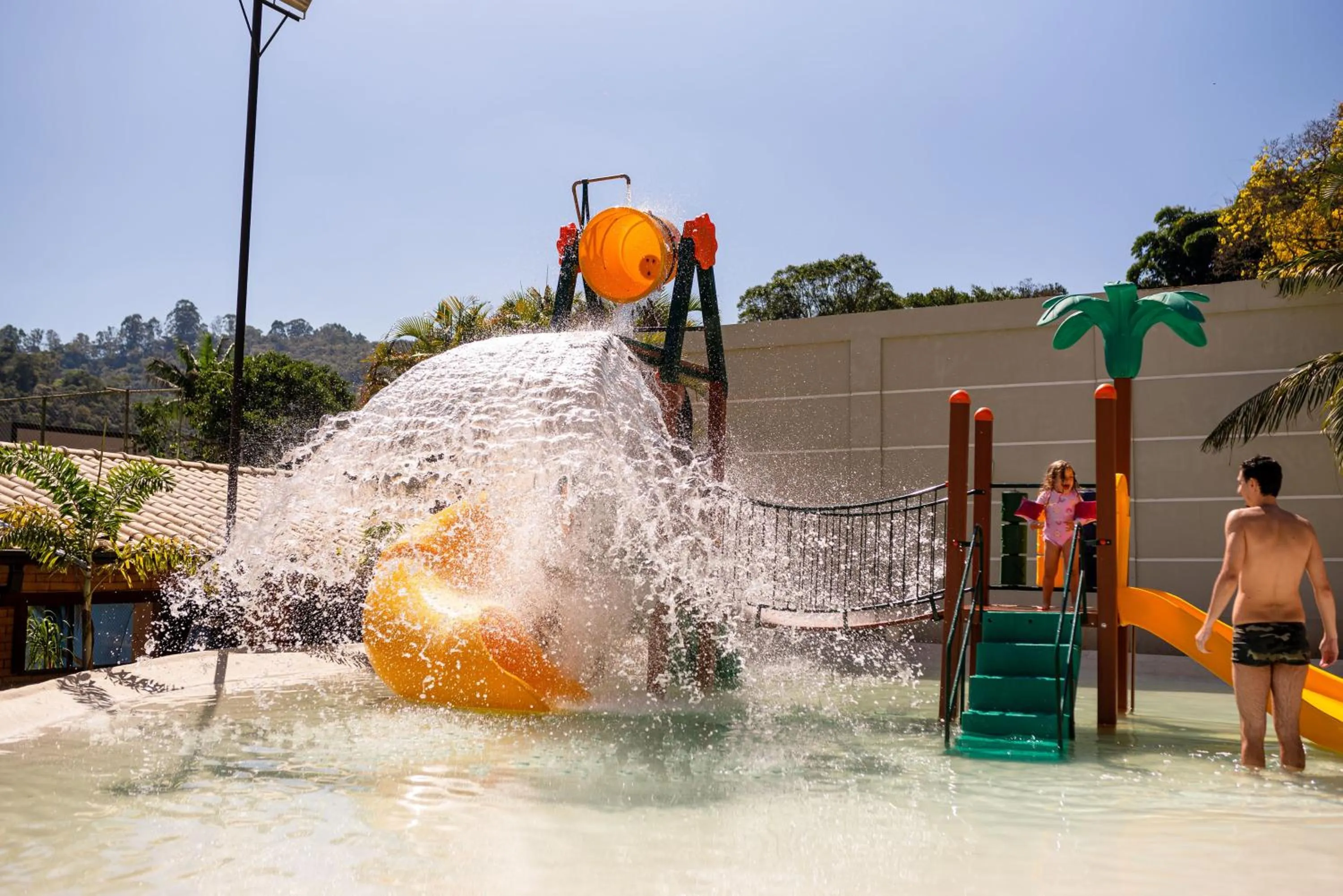 People in Hotel Vila Verde