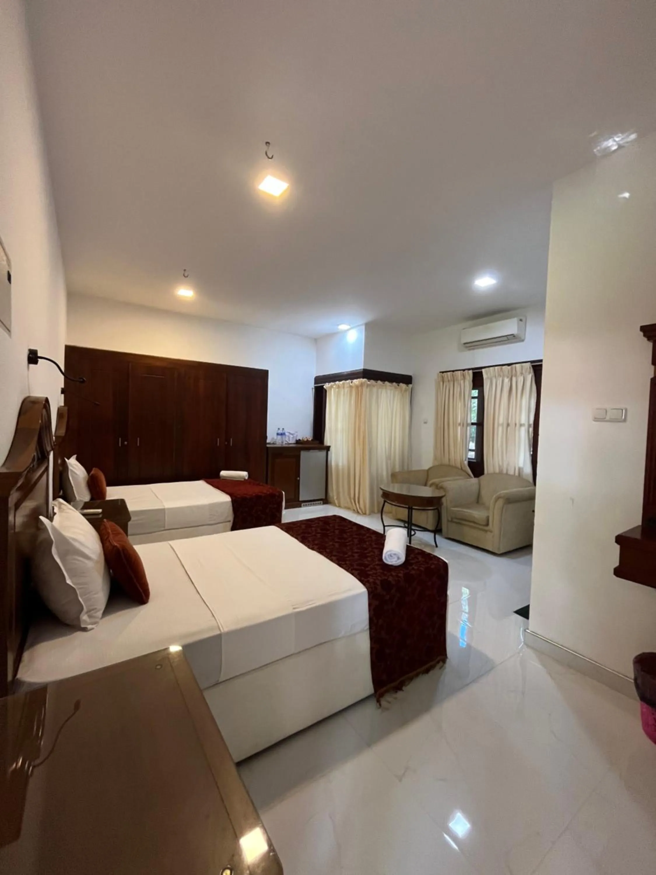 Bed in Hotel 4 U Saliya Garden