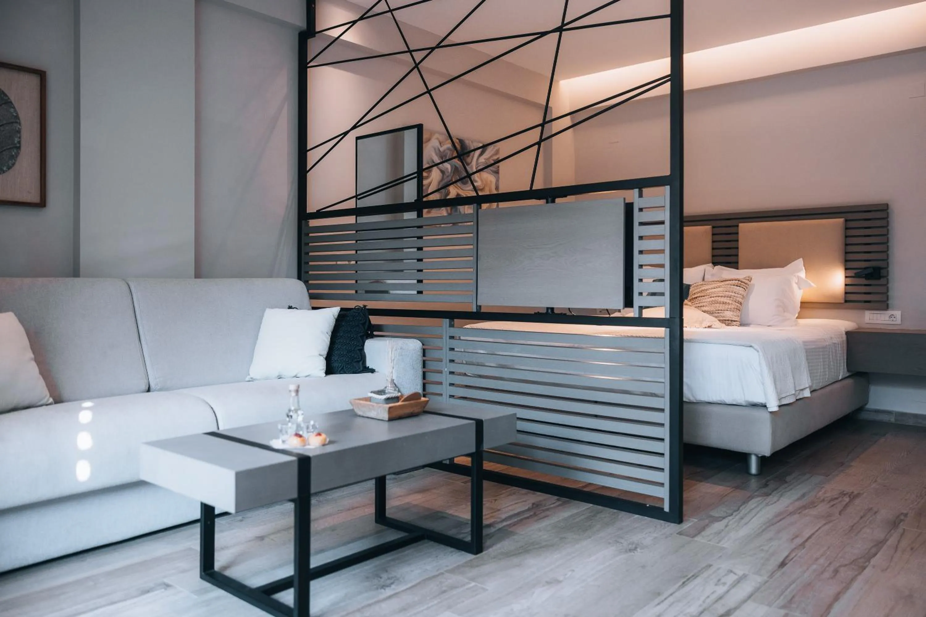 Bedroom, Bed in Seascape Luxury Residences