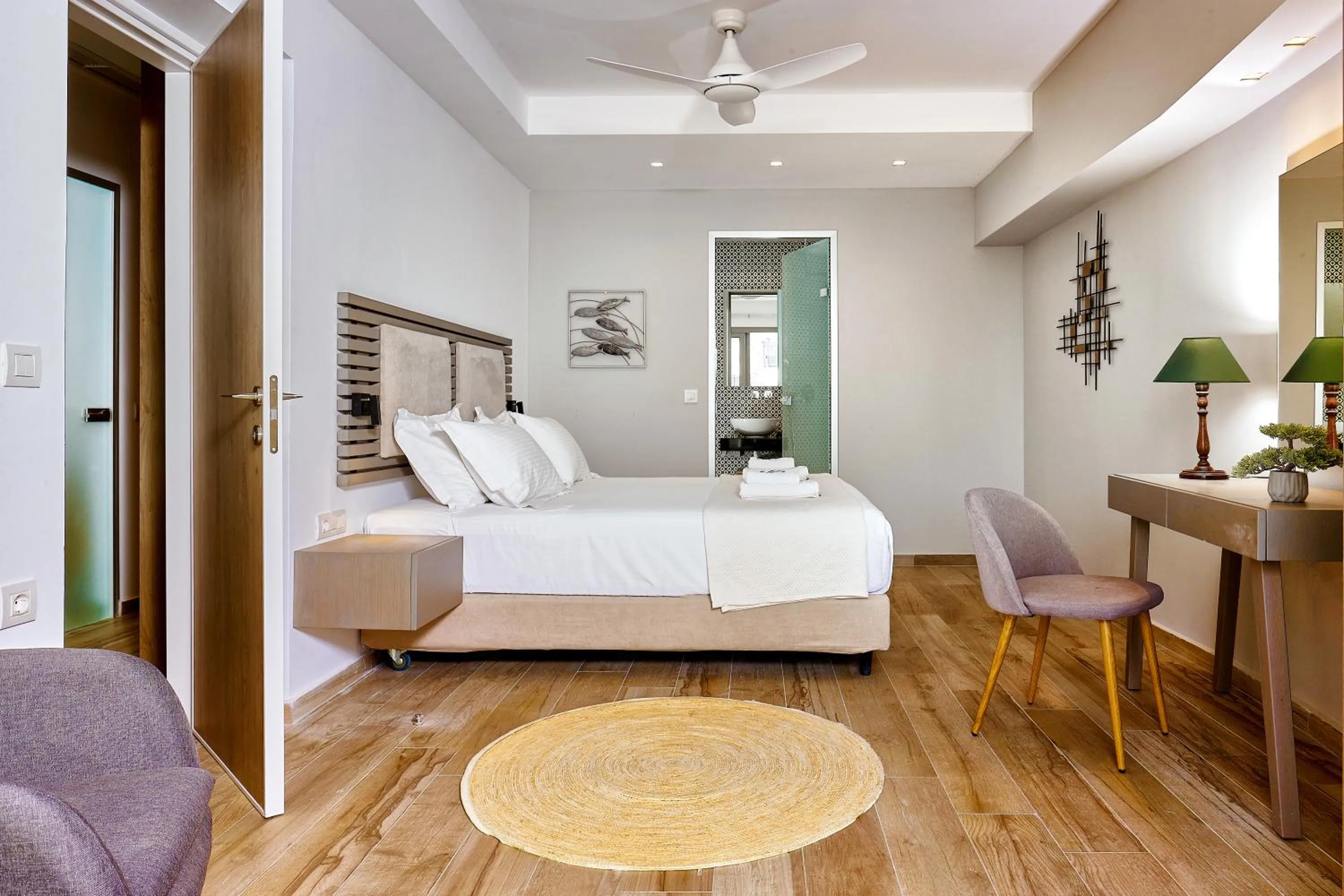 Bedroom, Bed in Seascape Luxury Residences