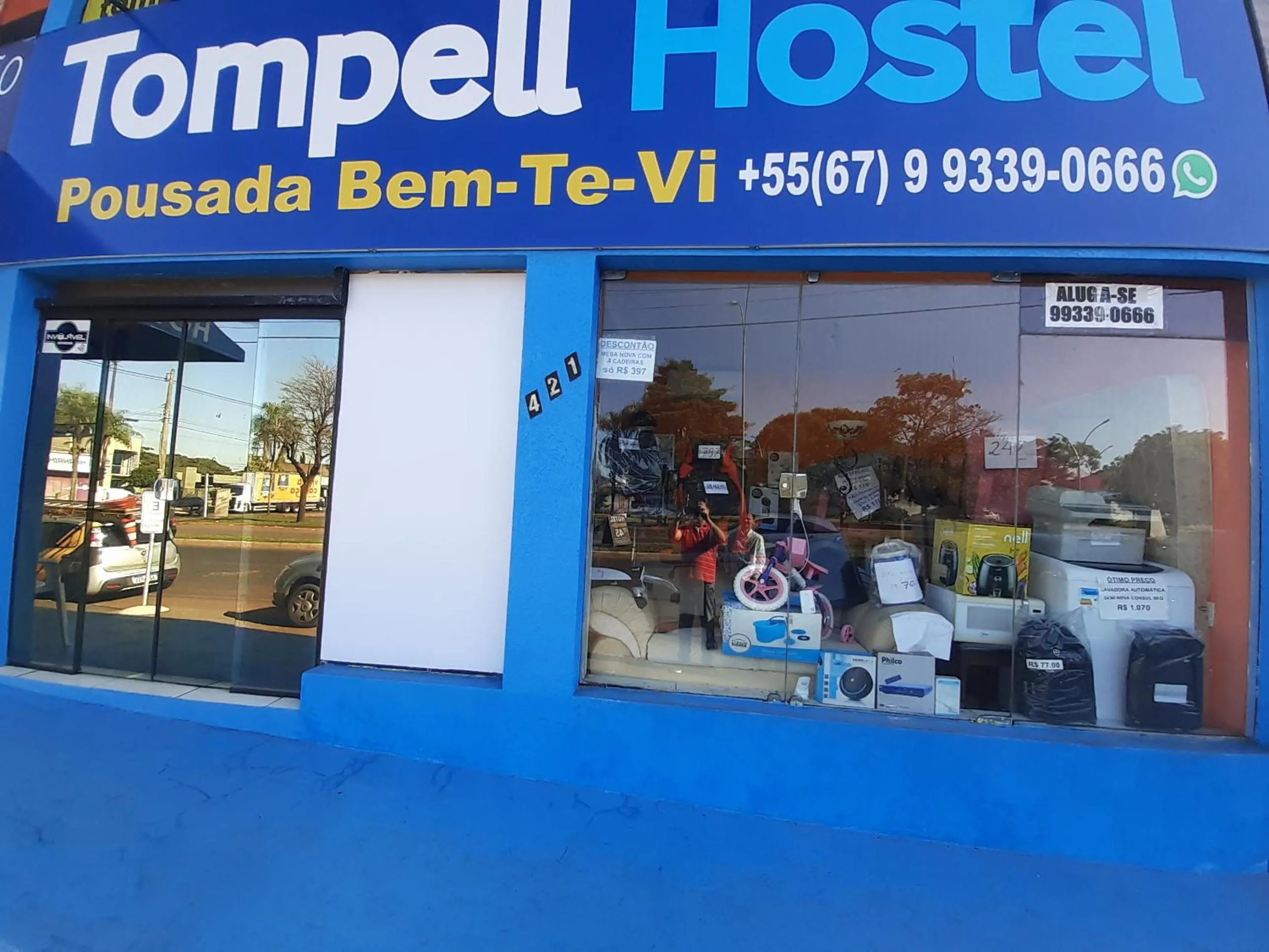 Facade/entrance in Portaria e circulação de hóspedes só até 23 horas - Reabre às 5 horas - Pousada Bem-te-vi Tompell