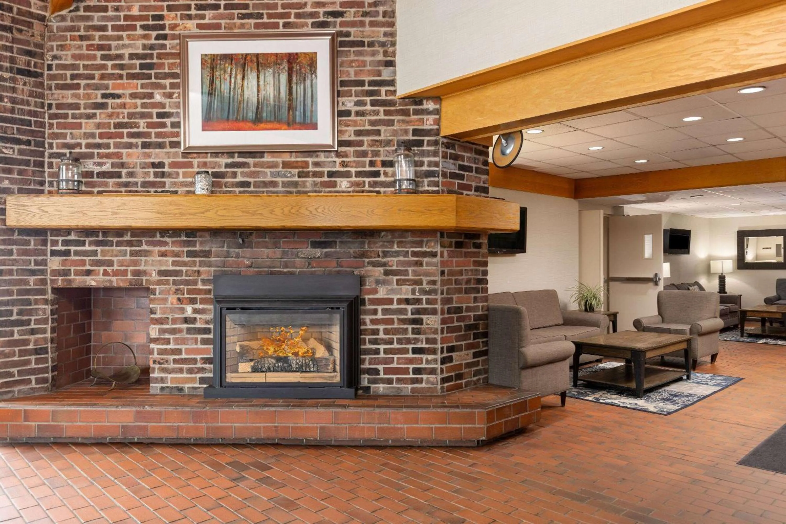 Lobby or reception in Travelodge by Wyndham Thunder Bay ON