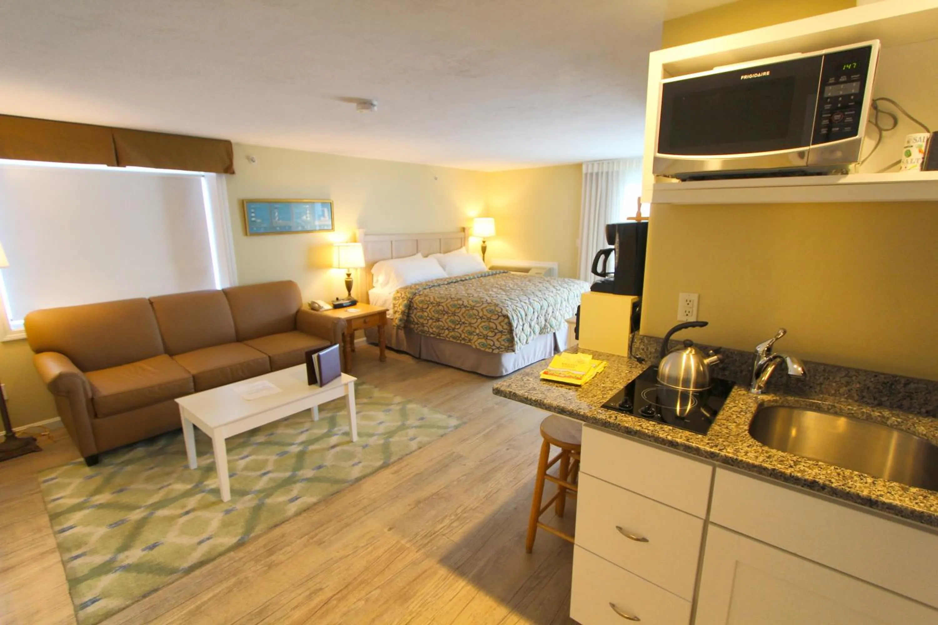 Kitchen or kitchenette in InnSeason Resorts Surfside