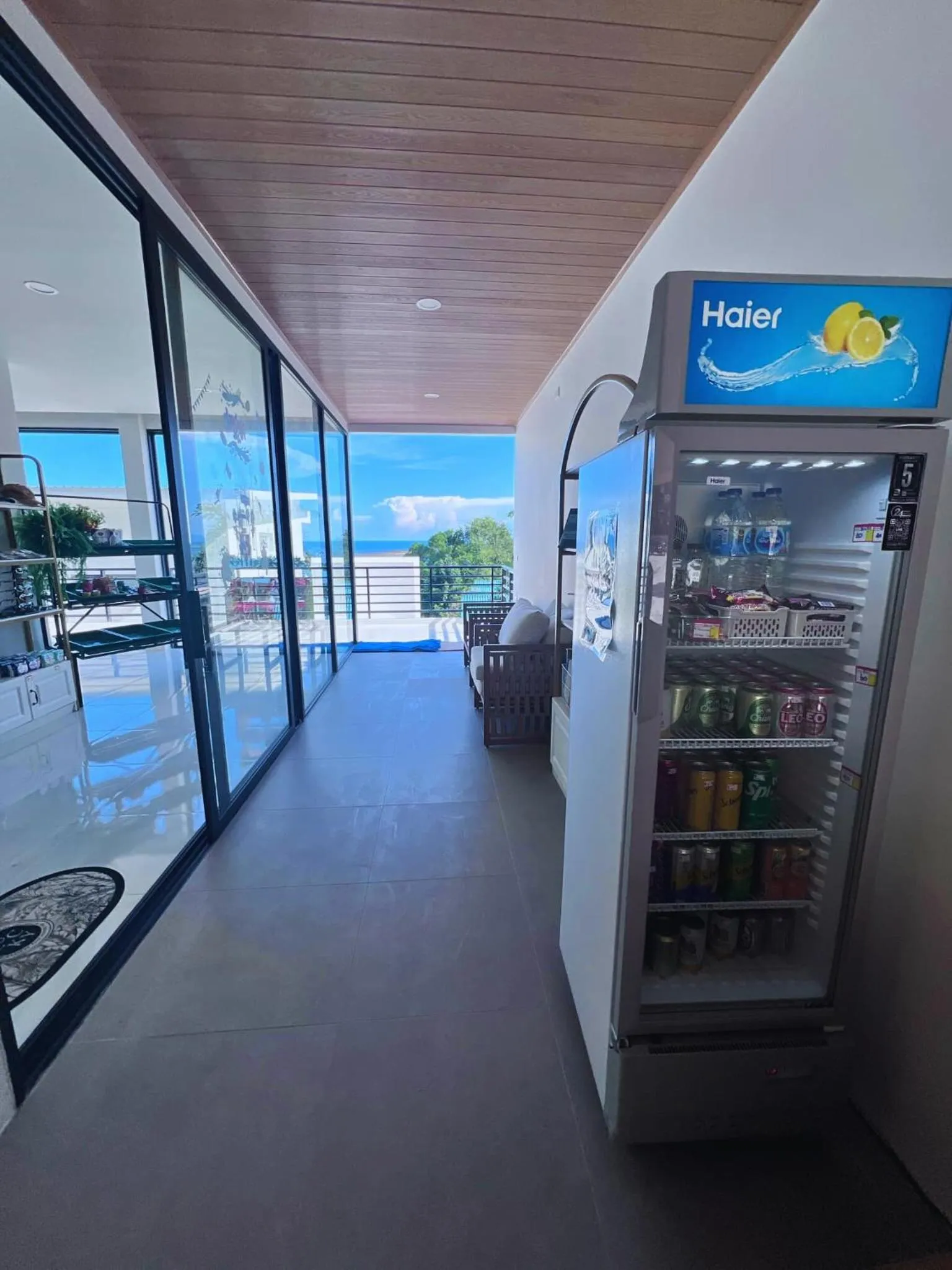 On-site shops in Three Trees Samui Resort - Sarocha Villa