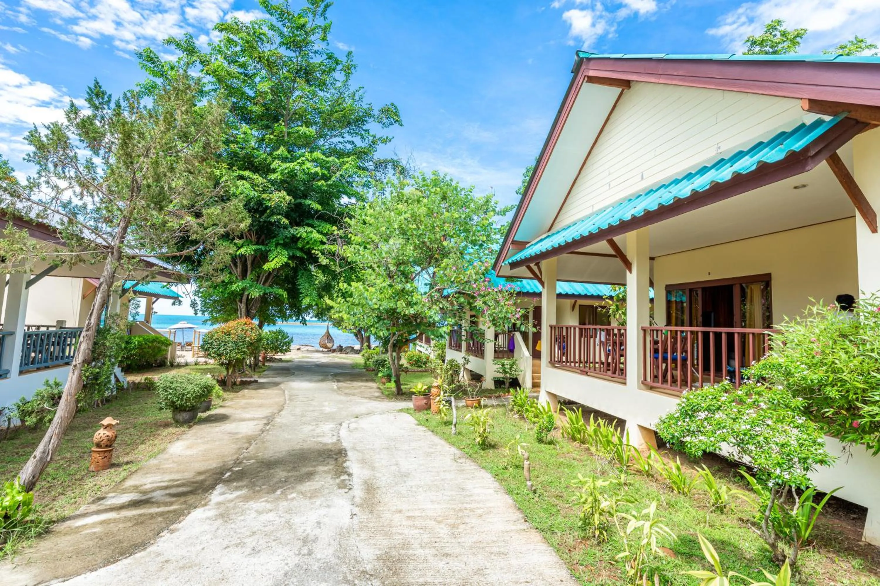 Facade/entrance in Three Trees Samui Resort - Sarocha Villa