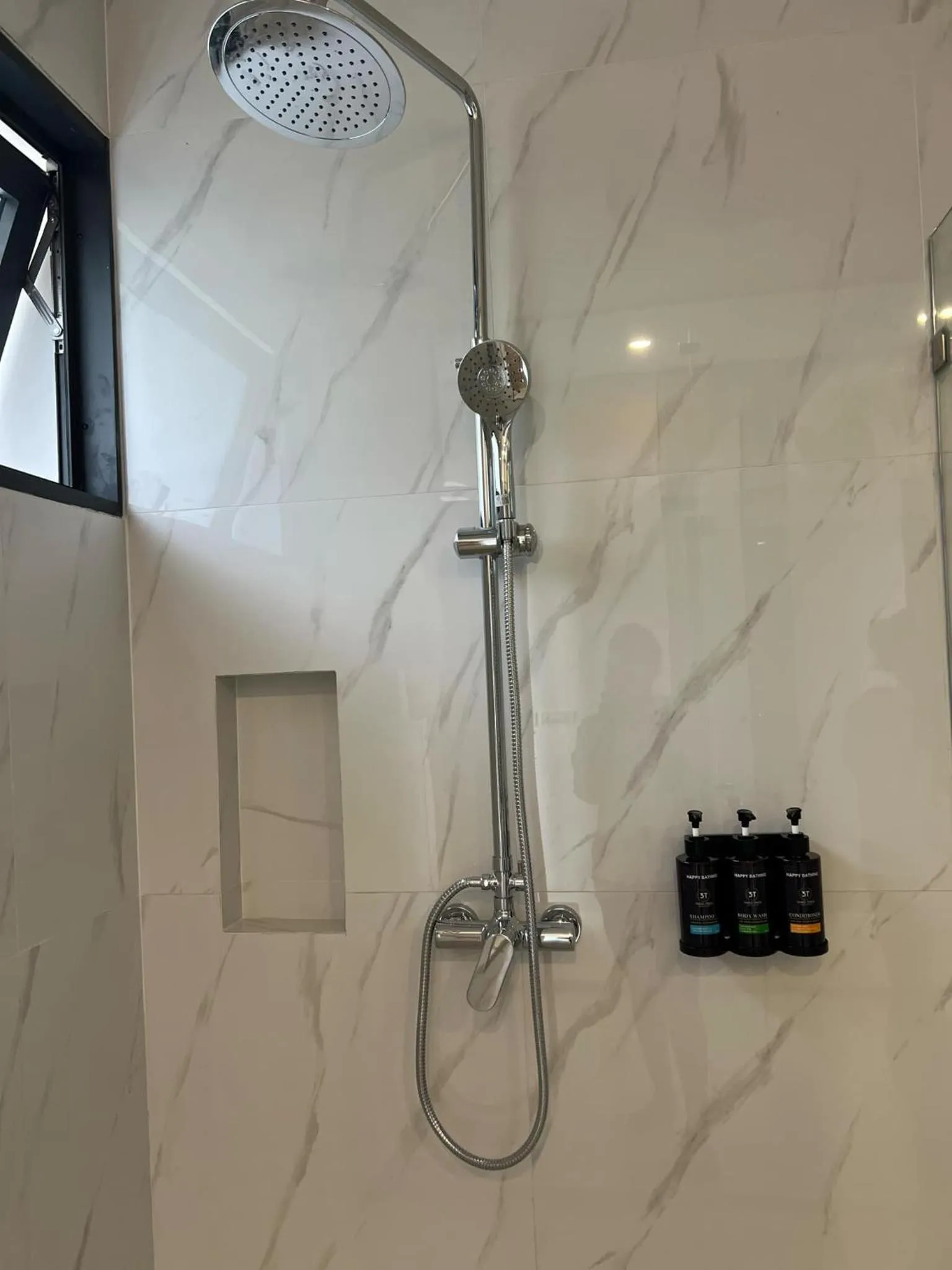 Shower in Three Trees Samui Resort - Sarocha Villa